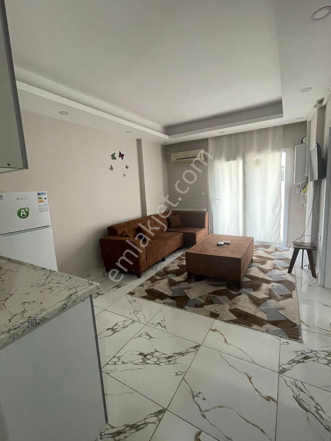 Artuklu 13 Mart Günlük Kiralık Daire YENİ AVM KARŞISI LÜKS GÜNLÜK KİRALIK DAİRE