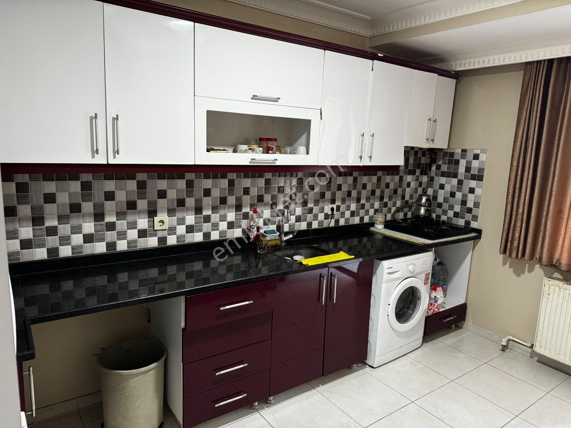 Metrobüse 5dk Eşyalı Paylaşımlı Yurt Konseptinde Apart Odalar - Görsel 23