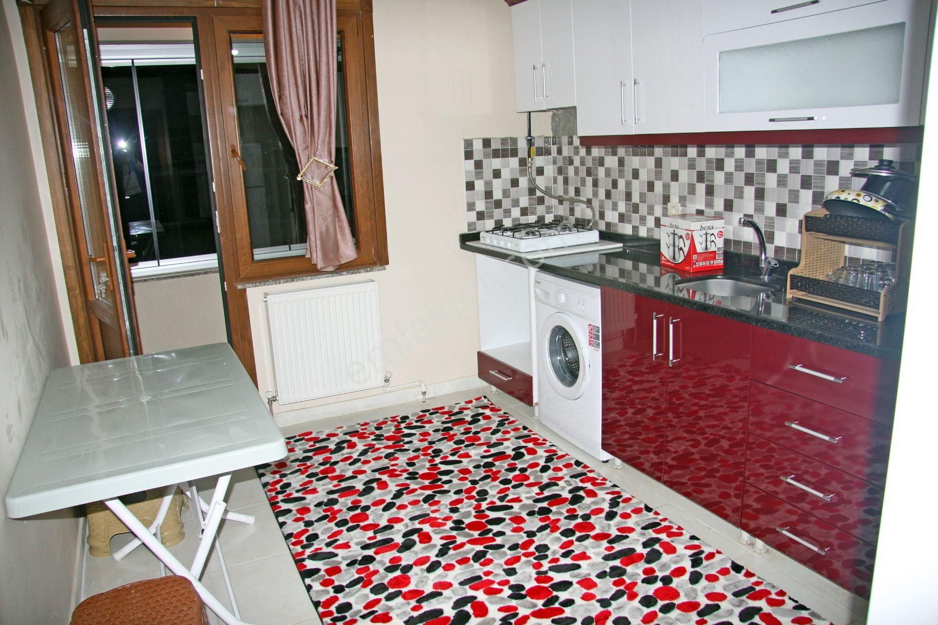 Metrobüse 5dk Eşyalı Paylaşımlı Yurt Konseptinde Apart Odalar - Görsel 7