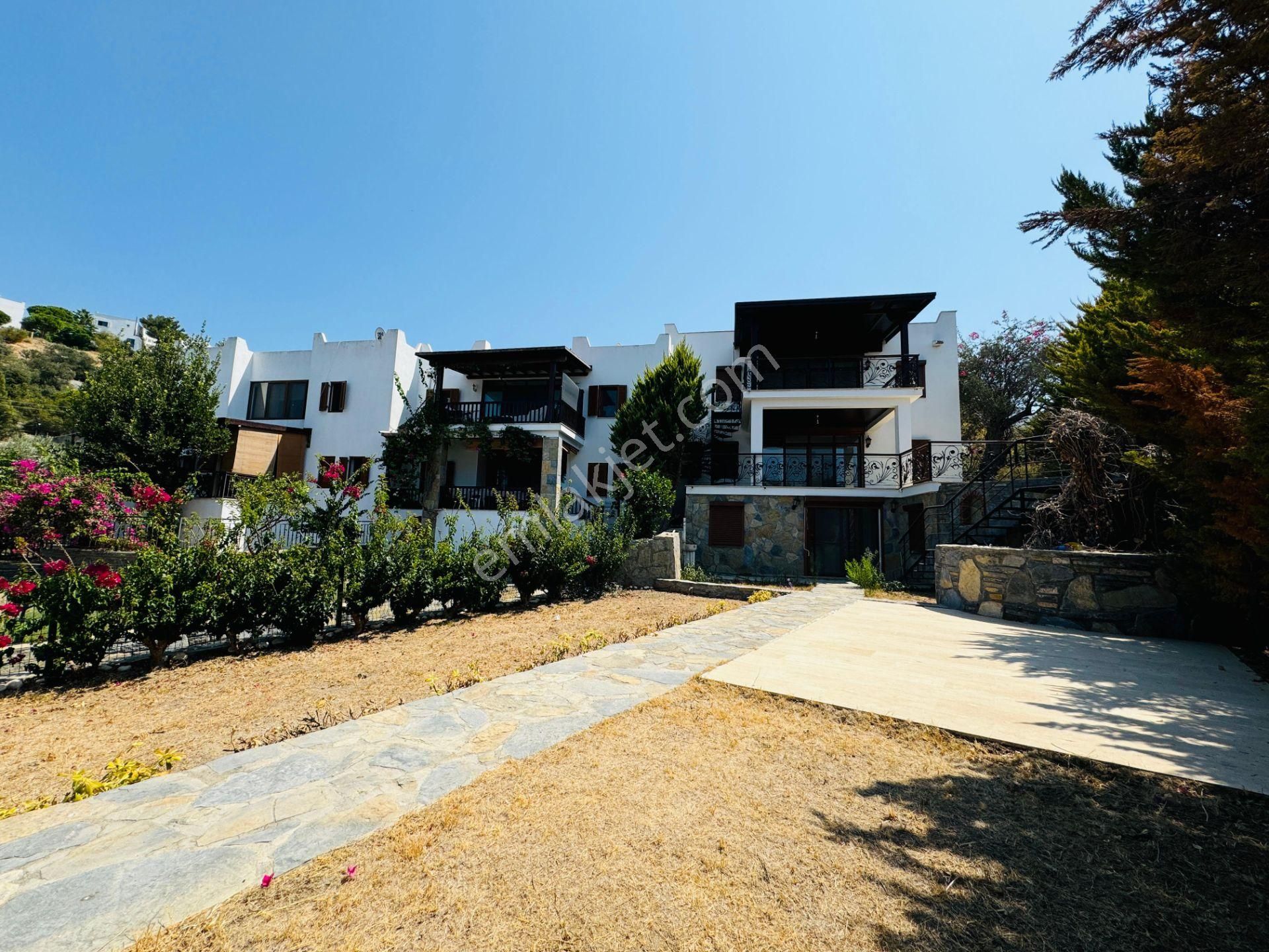 Bodrum Gümüşlük Satılık Villa Bodrum Gümüşlük Koyunbaba'da Satılık Denize 150 Metre Deniz Manzaralı Villa