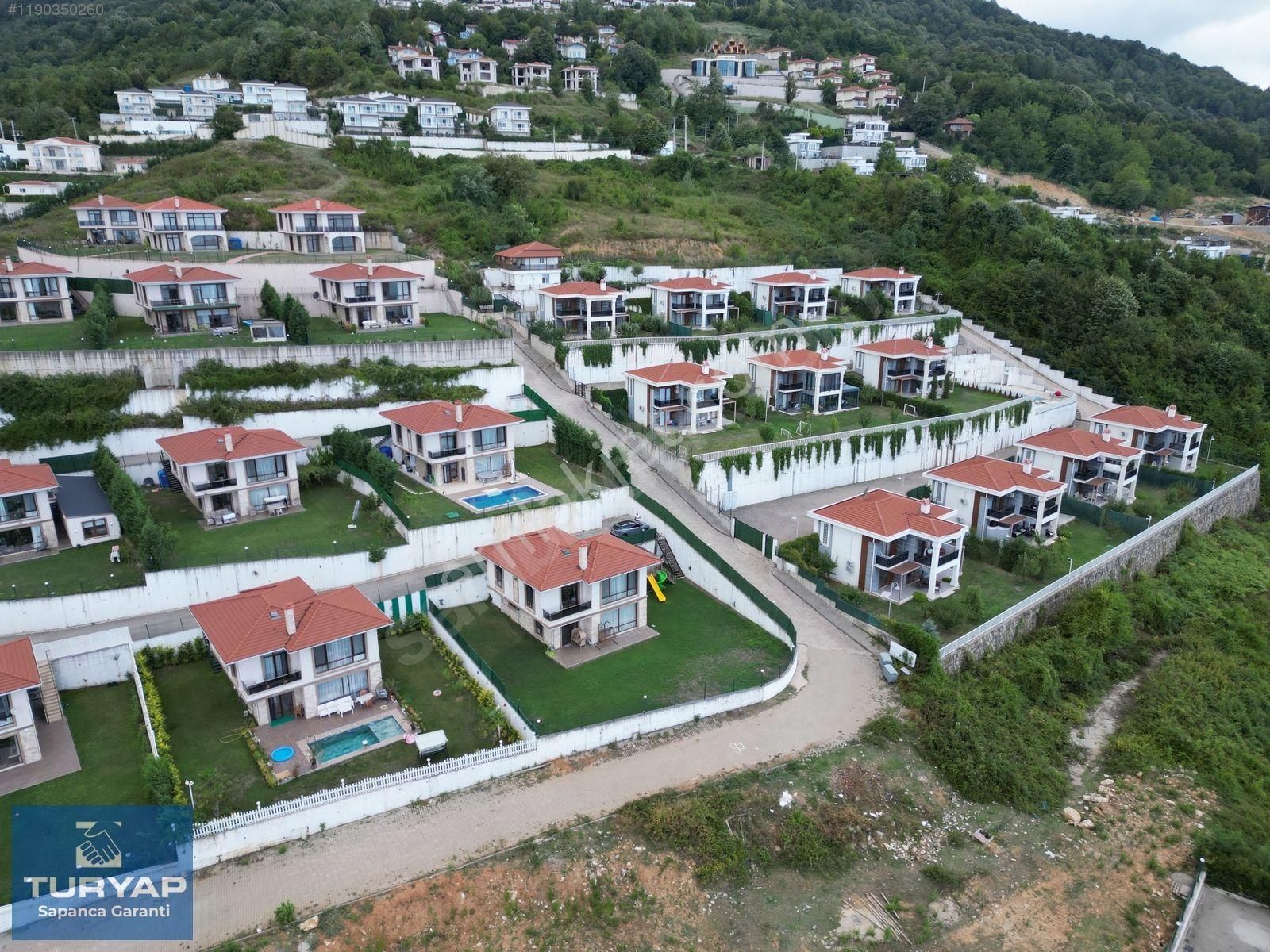 Sapanca Kurtköy Dibektaş Satılık Villa  TURYAPTAN SAPANCA DİBEKTAŞ'TA PANAROMİK GÖL VE ORMAN MNZRL VİLLA