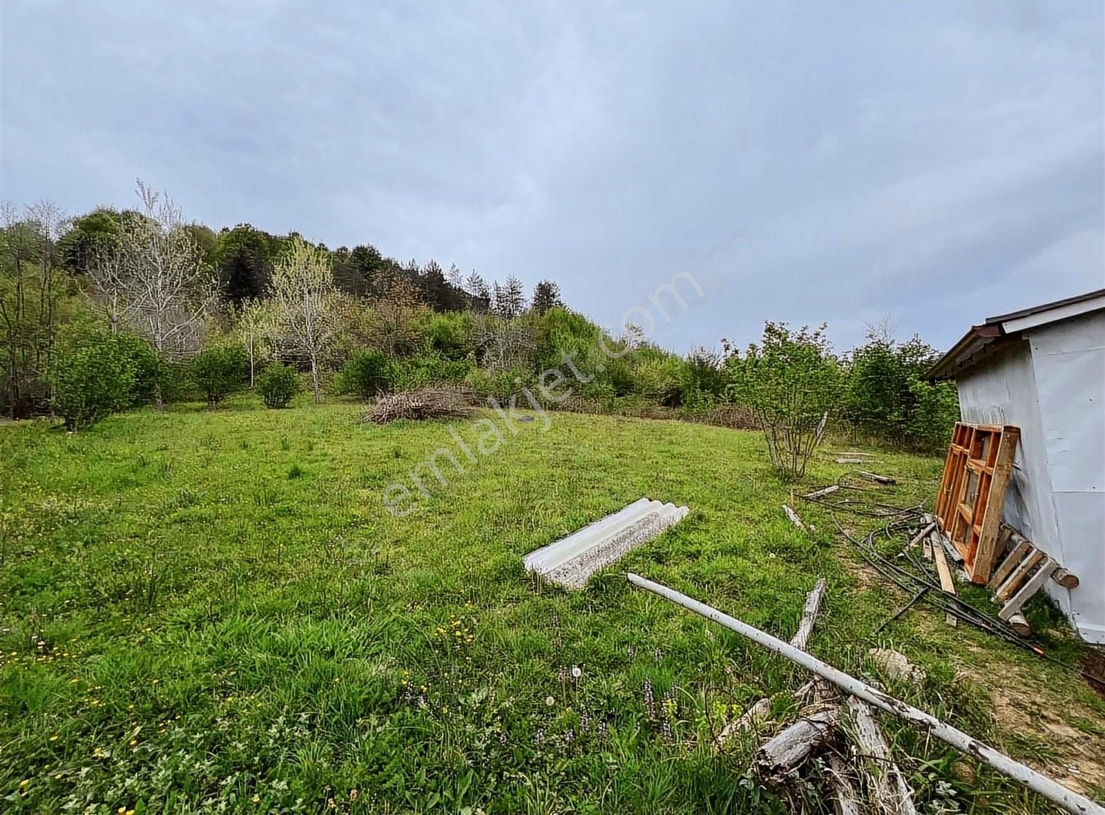 Hendek Karadere Satılık Konut İmarlı Karadere Mah Süper Konumda Müthiş Manzaralı 1249 M2 Arsa