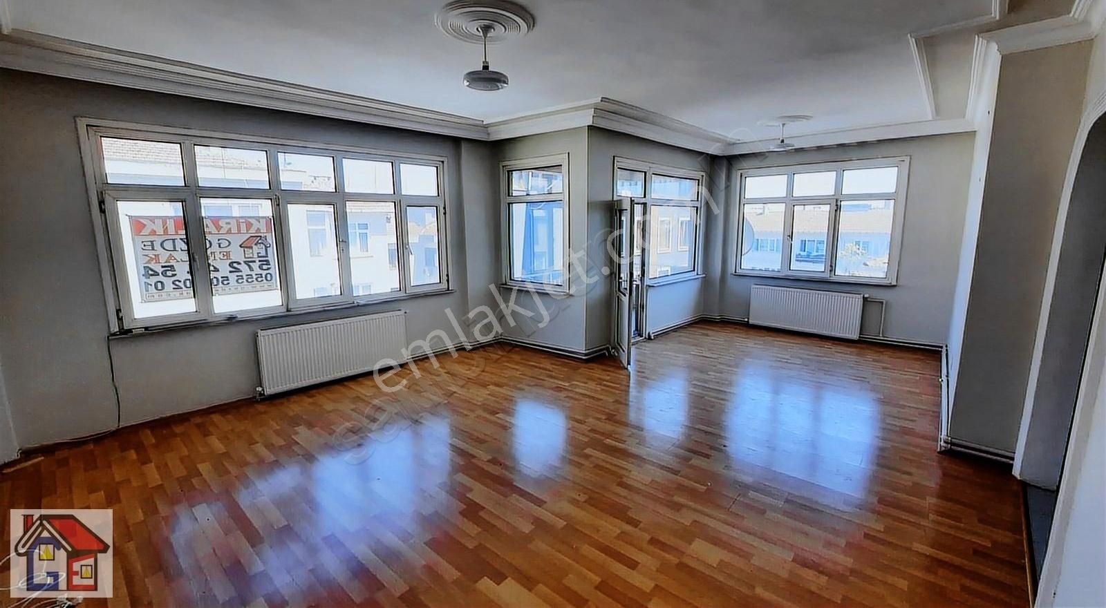 Kadıköy Rasimpaşa Kiralık Daire %100 KAÇMAZ KADIKÖY MERKEZDE, 4/4.KAT, MASRAFSIZ,130m2,AİLE BİNASINDA