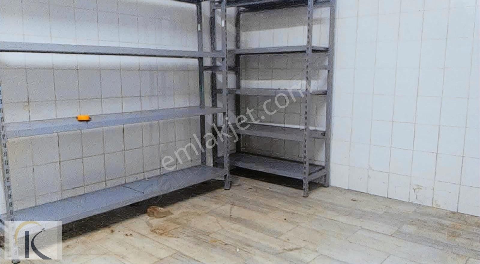 Kadıköy Bostancı Kiralık Depo Bostancı Köprüsü Yanı Başında Bireysel Kiralık Eşya Depolama