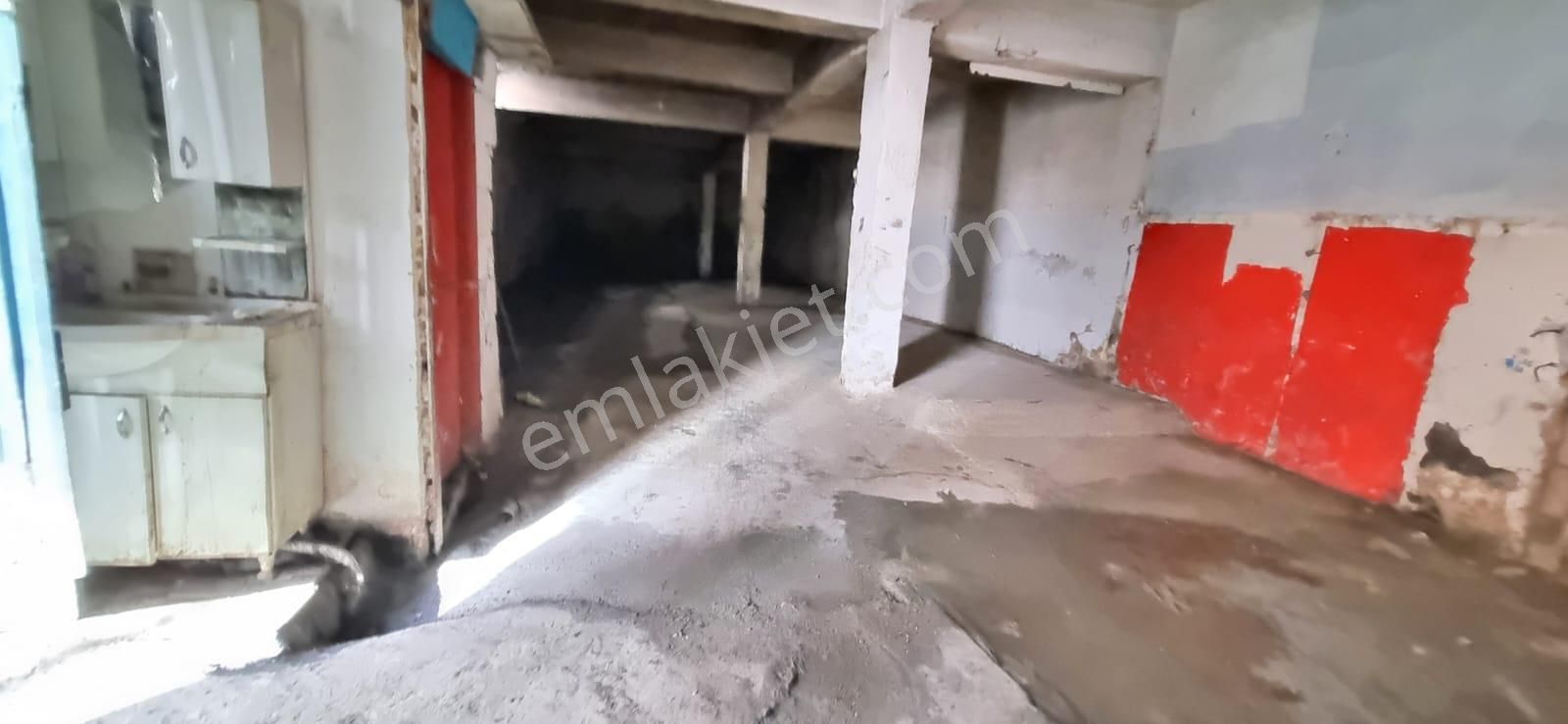 İstanbul Zeytinburnu Kiralık İmalathane B.paşa Maltepe Mah. 150m² Giriş Sanayide İş Yeri