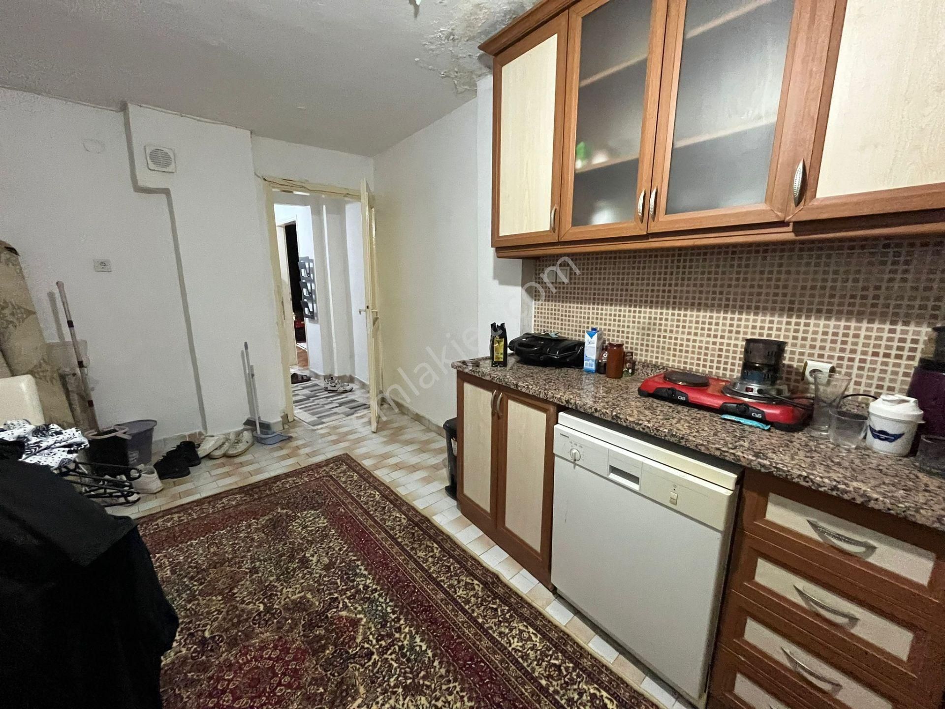 Cadde Üzeri 3+1 210 M2 Satılık Fırsat Daire - Görsel 21