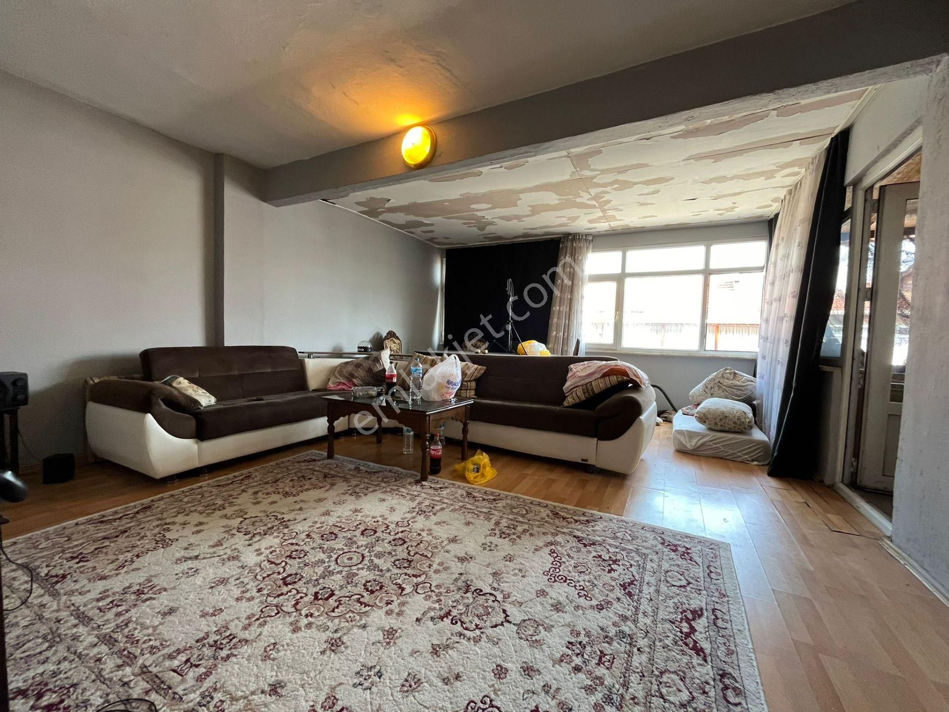 Cadde Üzeri 3+1 210 M2 Satılık Fırsat Daire - Görsel 3