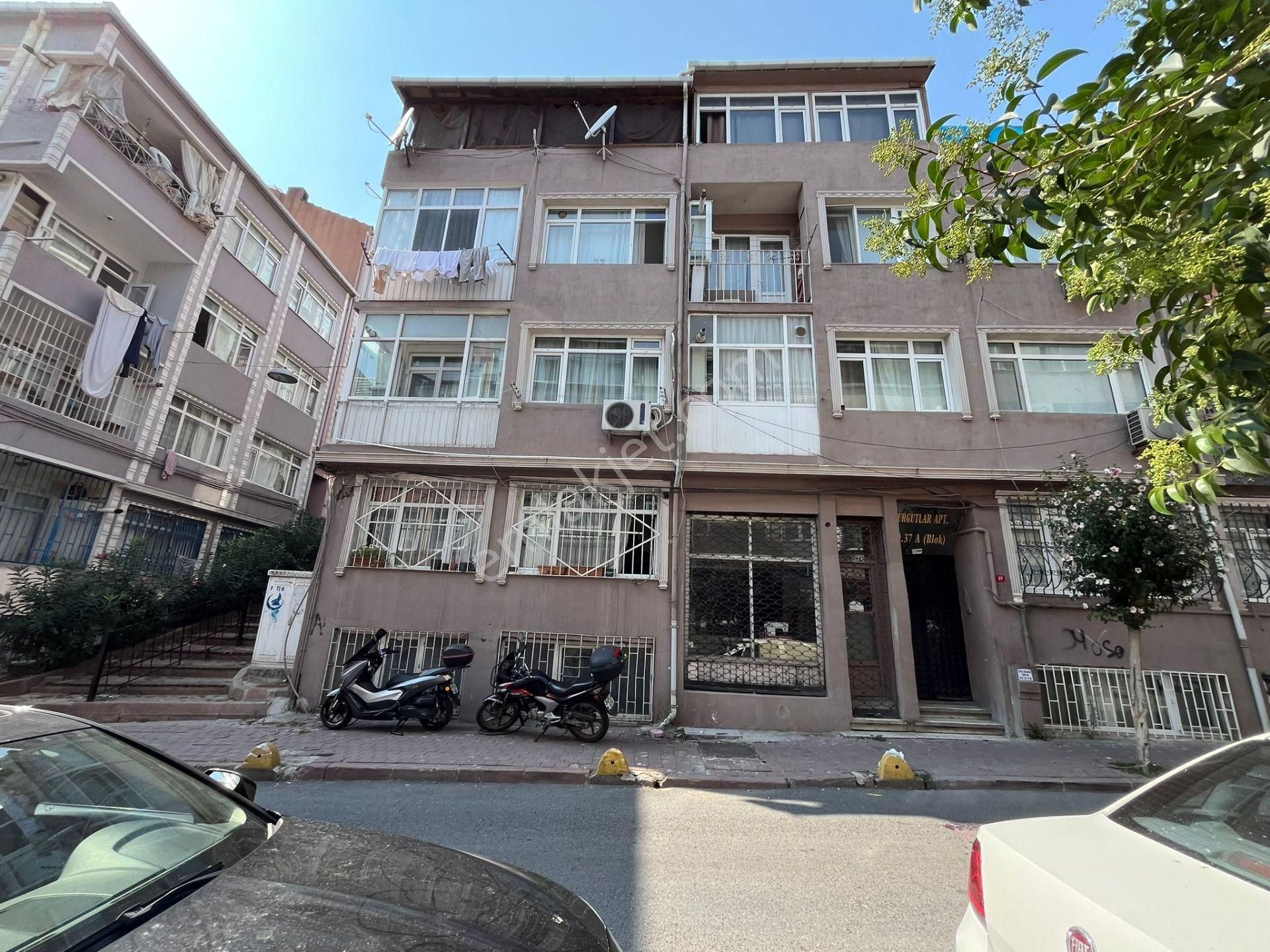 Cadde Üzeri 3+1 210 M2 Satılık Fırsat Daire - Görsel 2