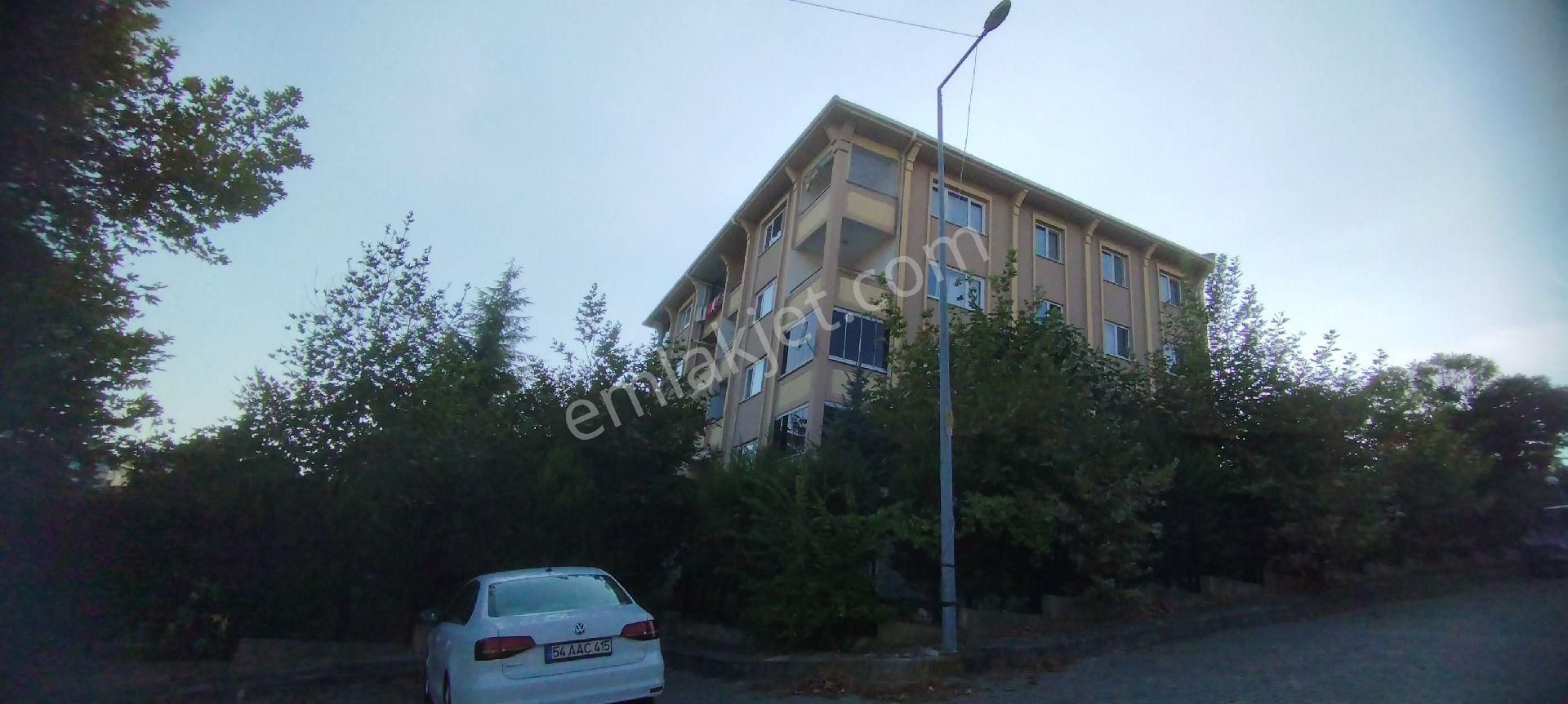 Adapazarı 15 Temmuz Camili Kiralık Daire SAKARYA ZÜMRÜT EMLAK'TAN CAMİLİ AYÇİÇEĞİ KONUTU 4+1, 185 M2, ASANSÖRLÜ KİRALIK DAİRE