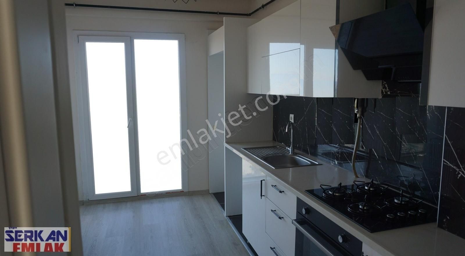 Menemen Atatürk Site İçerisinde Kiralık Daire MENEMEN ATATÜRK MH. KİRALIK 3+1 EBEVYN BANYOLU+DOĞALGAZ+HAVUZLU