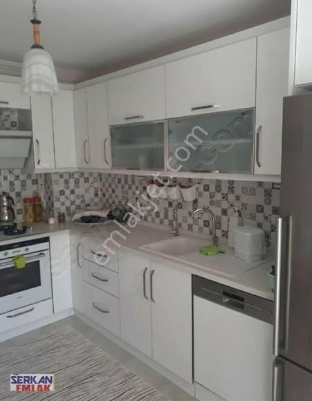 Çiğli Yakakent Satılık Daire ÇİĞLİ SERKAN DAN ÇİĞLİ YAKAKENTTE SATILIK DAİRE 3+1 FUL YAPILI