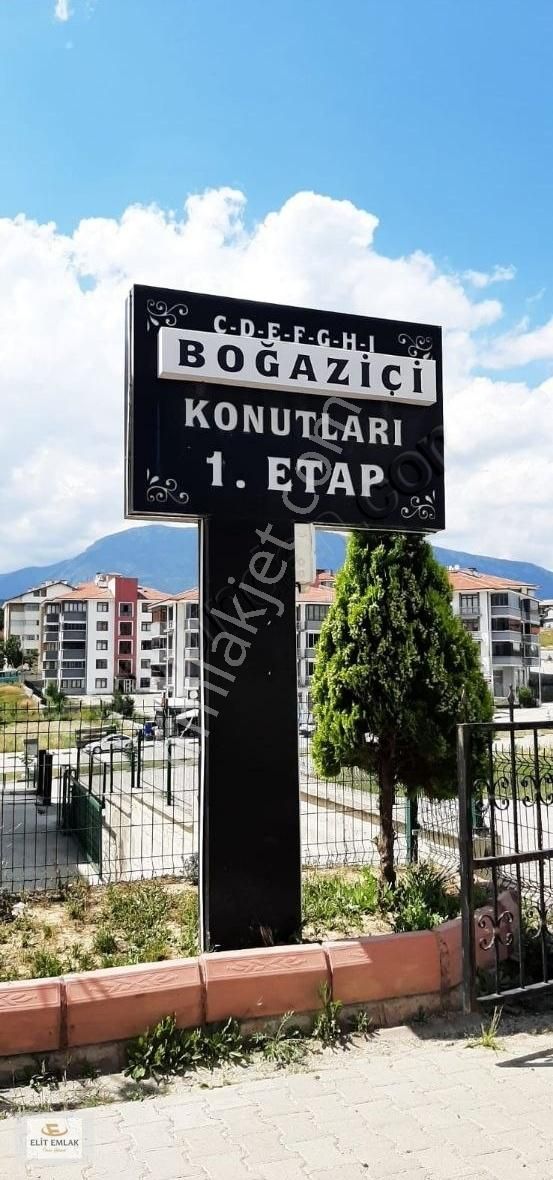 Safranbolu Barış Satılık Daire SAFRANBOLU BARIŞ MAH.ARA KAT SATILIK 3+1 DAİRE