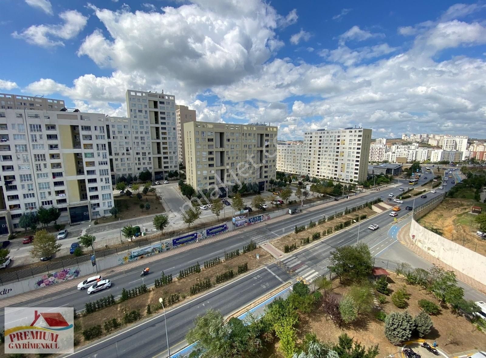 Başakşehir Kayabaşı Satılık Daire Kayaşehir 17. Bölge Ebeveyn Banyolu BOŞ Satılık 3+1 Daire 198M2