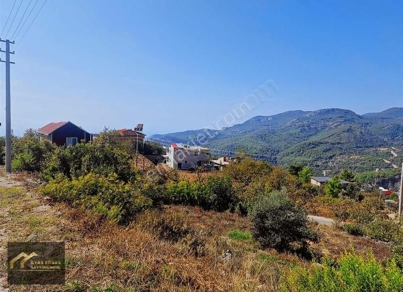 Alanya Bademağacı Satılık Tarla BADEMAĞACI MAHALLESİNDE 845 M2 TARLA EV YAPİMİNA UYGUN