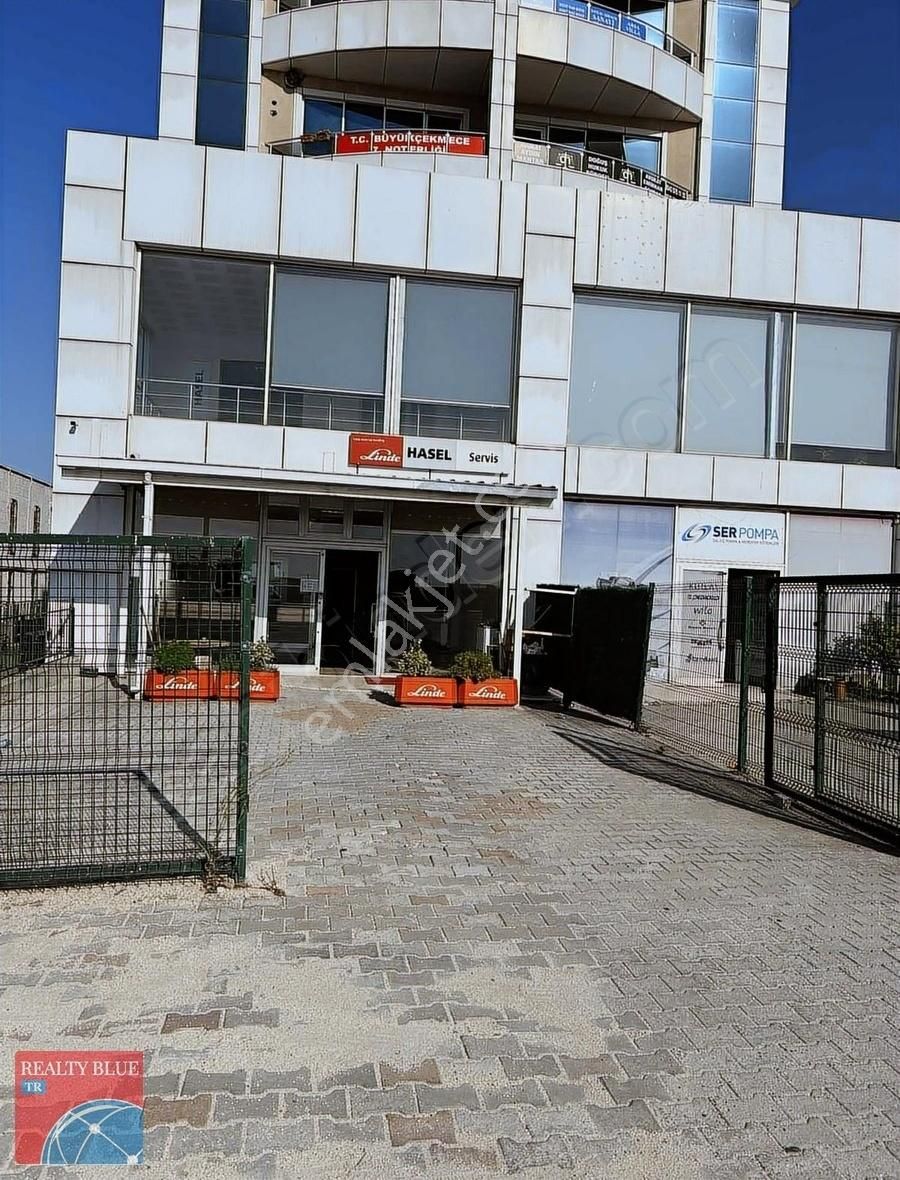 Büyükçekmece Çakmaklı Kiralık Dükkan & Mağaza HADIMKÖY YOLU CADDESİNDE KİRALIK 180m2 DÜKKAN MAĞAZA OFİS