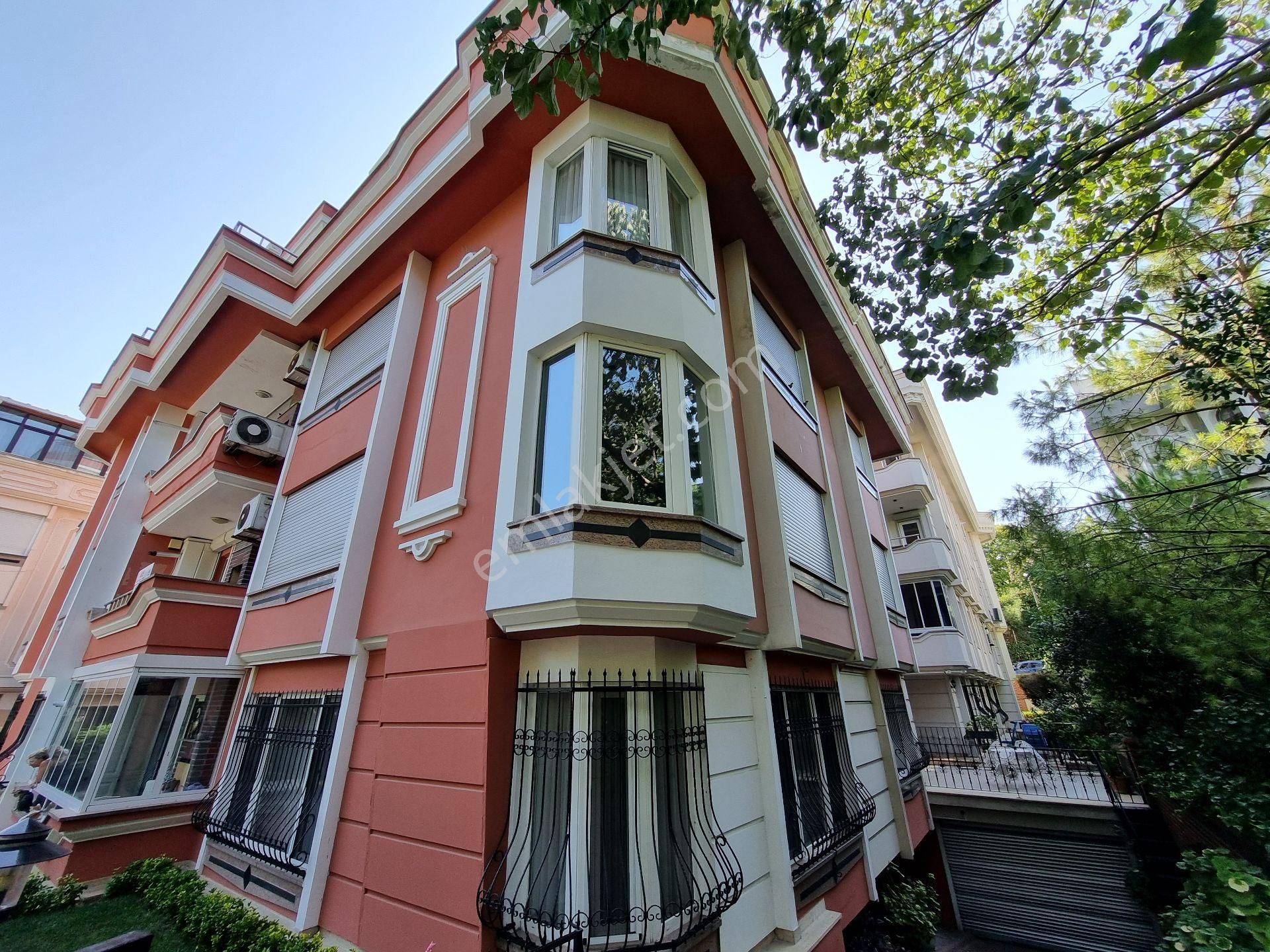 Bakırköy Basınköy Kiralık Daire  FLORYA BASINKÖY'DE ORMANIN YANIBAŞINDA 4+1 ASANSÖRLÜ ARA KAT