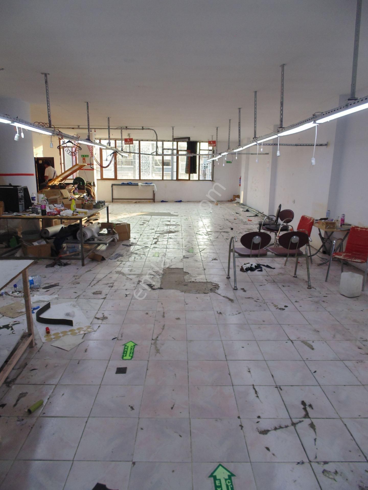 Bahçelievler Mahmutbey Cadde Üzeri Kiralık İşyeri 200m2 2. Kat - Görsel 13