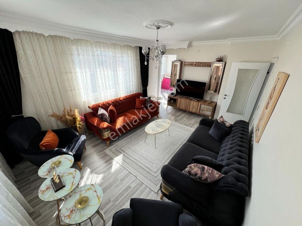 Sincan Pınarbaşı Satılık Daire  SİNCAN PINARBAŞI MH 10YILLIK SALON BAGIMSIZ 125M2 SATILIK DAİRE