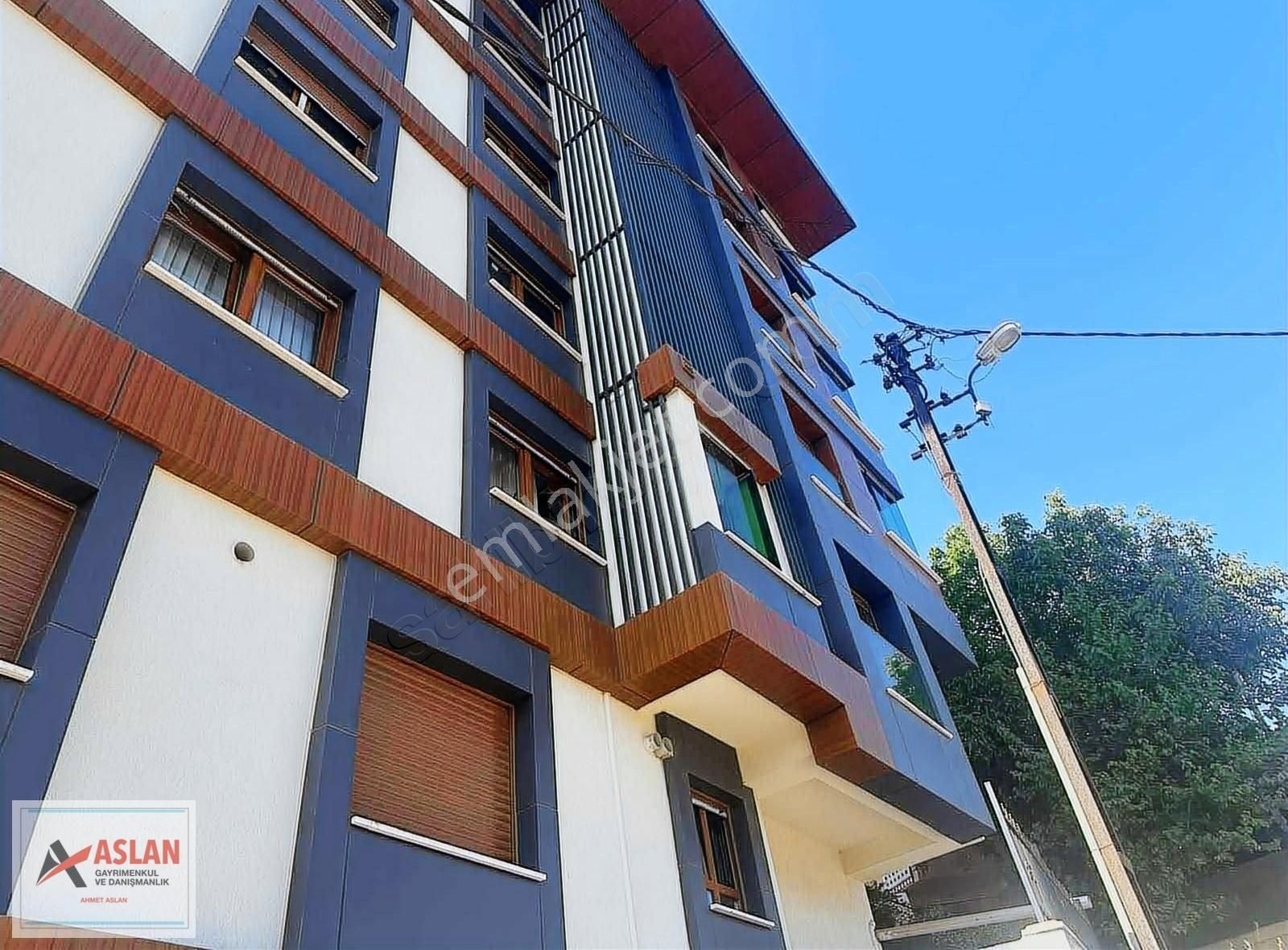 Üsküdar Bahçelievler Satılık Daire ÇENGELKÖY BAHÇELİEVLER MAH.2+1 DAİRE AMERİKAN MUTFAKLI 80 M2