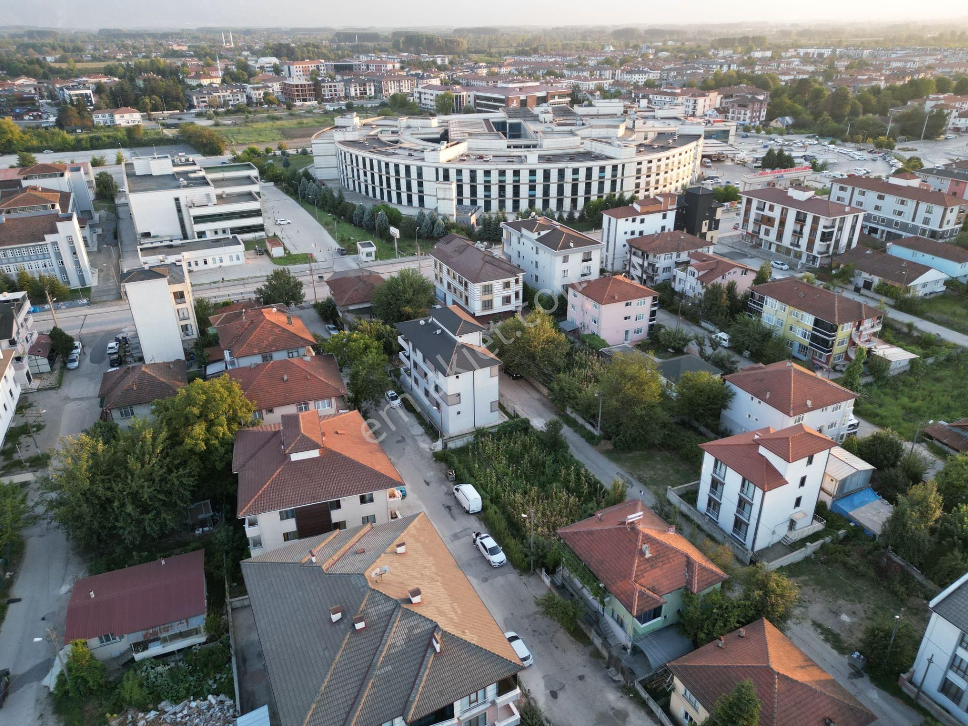 Düzce Merkez Aziziye Satılık Konut İmarlı 'EPA UĞURDAN EŞSİZ KONUMDA EV VE VİLLAYA UYGUN SATILIK ARSA'