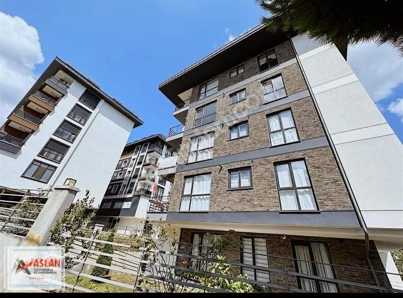 Üsküdar Bahçelievler Satılık Daire ÜSKÜDAR BAHÇELİEVLER MAH YENİ BİNADA 3+2 DUBLEKS DAİRE 150m2