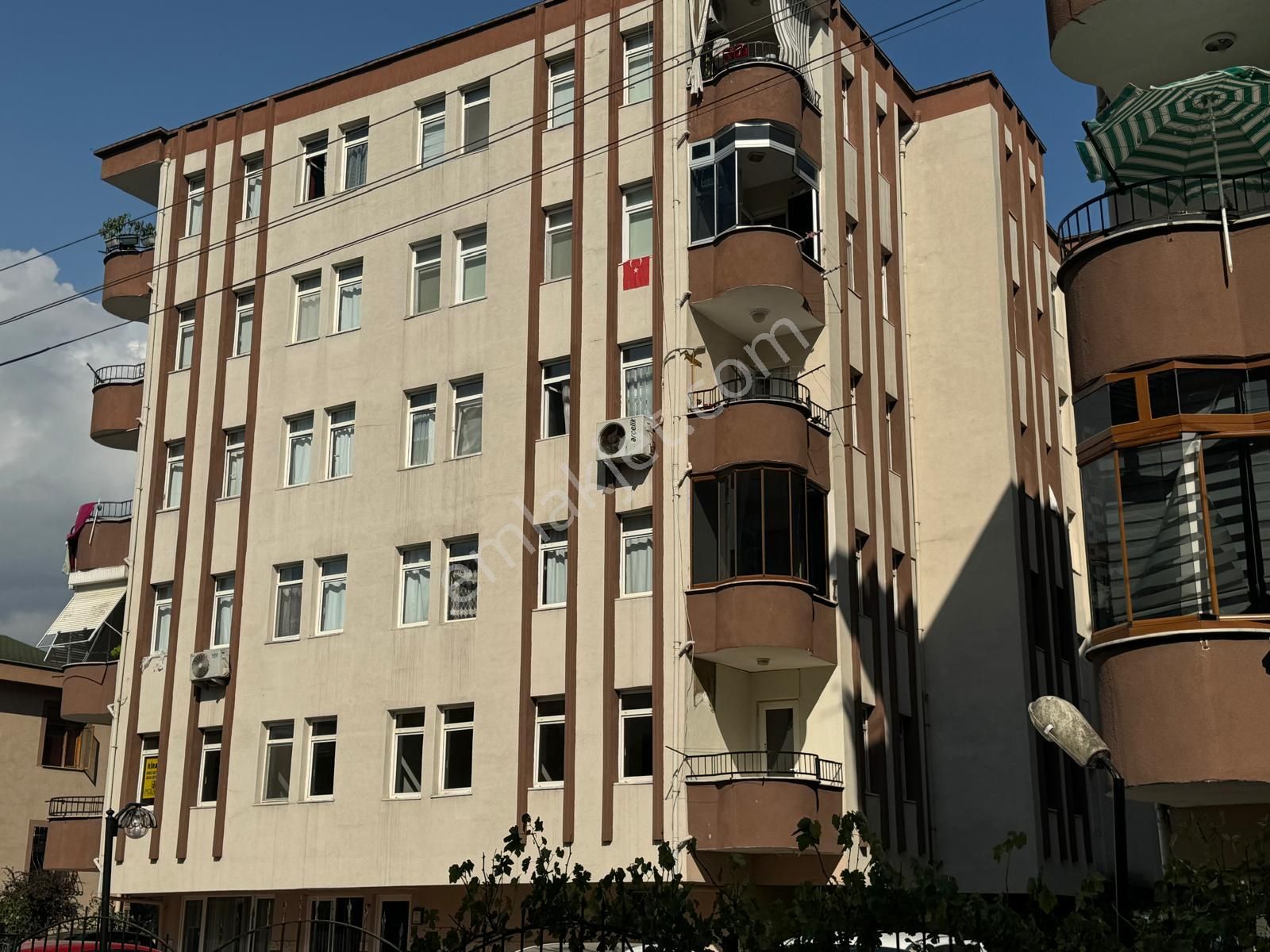 İzmit Cumhuriyet Satılık Daire  Remax Palas'tan İzmit Cumhuryet Mah. 3+1 Satılık Daire