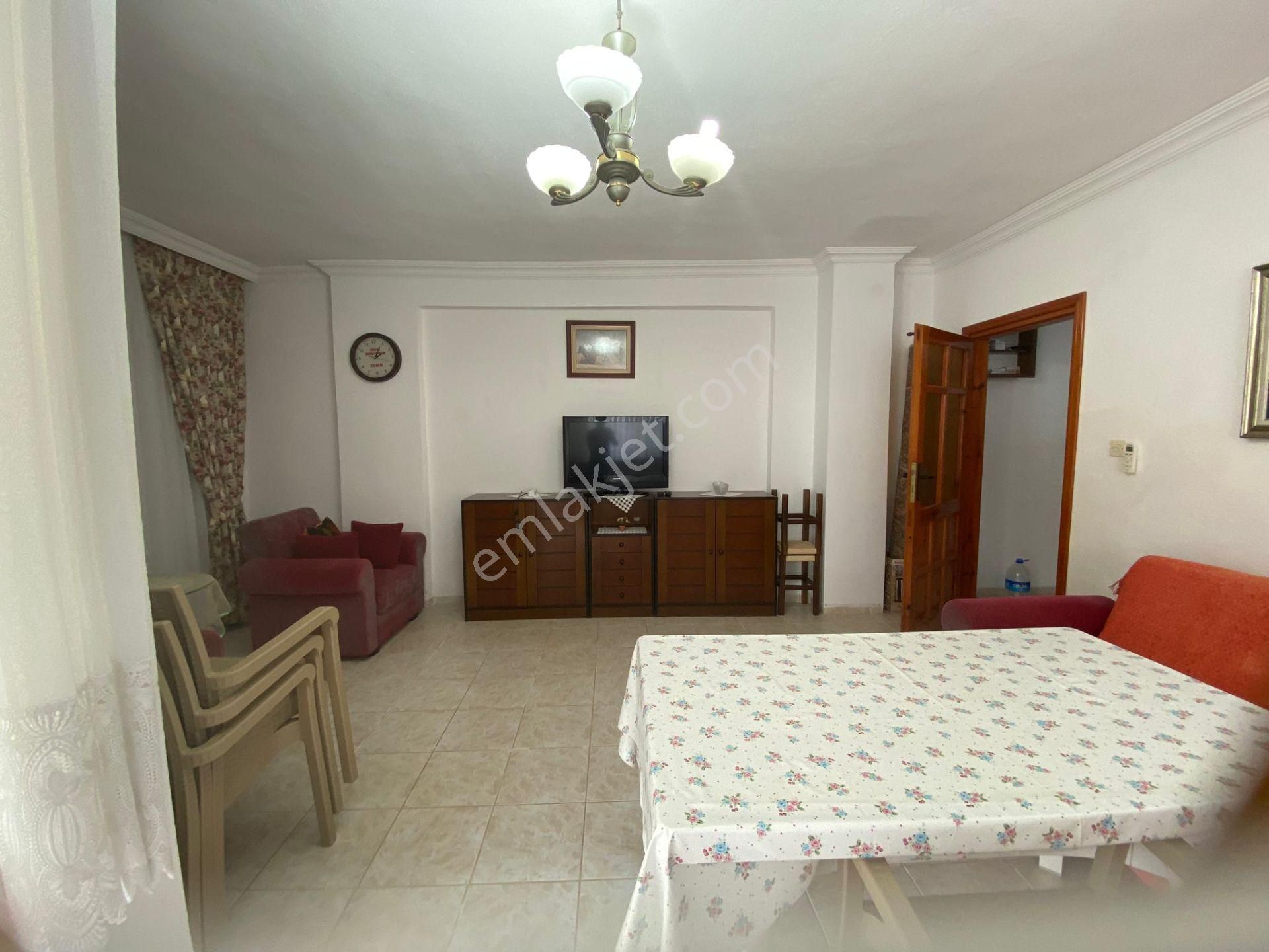 Alanya Mahmutlar Kiralık Daire  1204- MAHMUTLARDA ŞÜKRÜ KAPTAN LİSESİNİN ARKASINDA 2+1 FULL EŞYALI EKSİKSİZ KİRALIK DAİRE