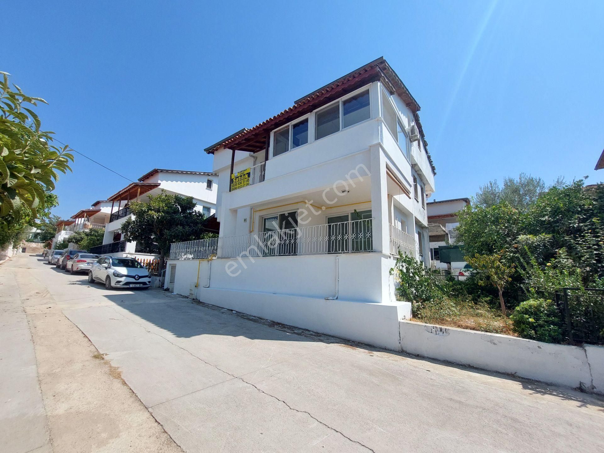 Kuşadası Değirmendere Satılık Villa TURYAP'tan SATILIK DOĞAL GAZLI KLİMALI BAHÇELİ 4+1