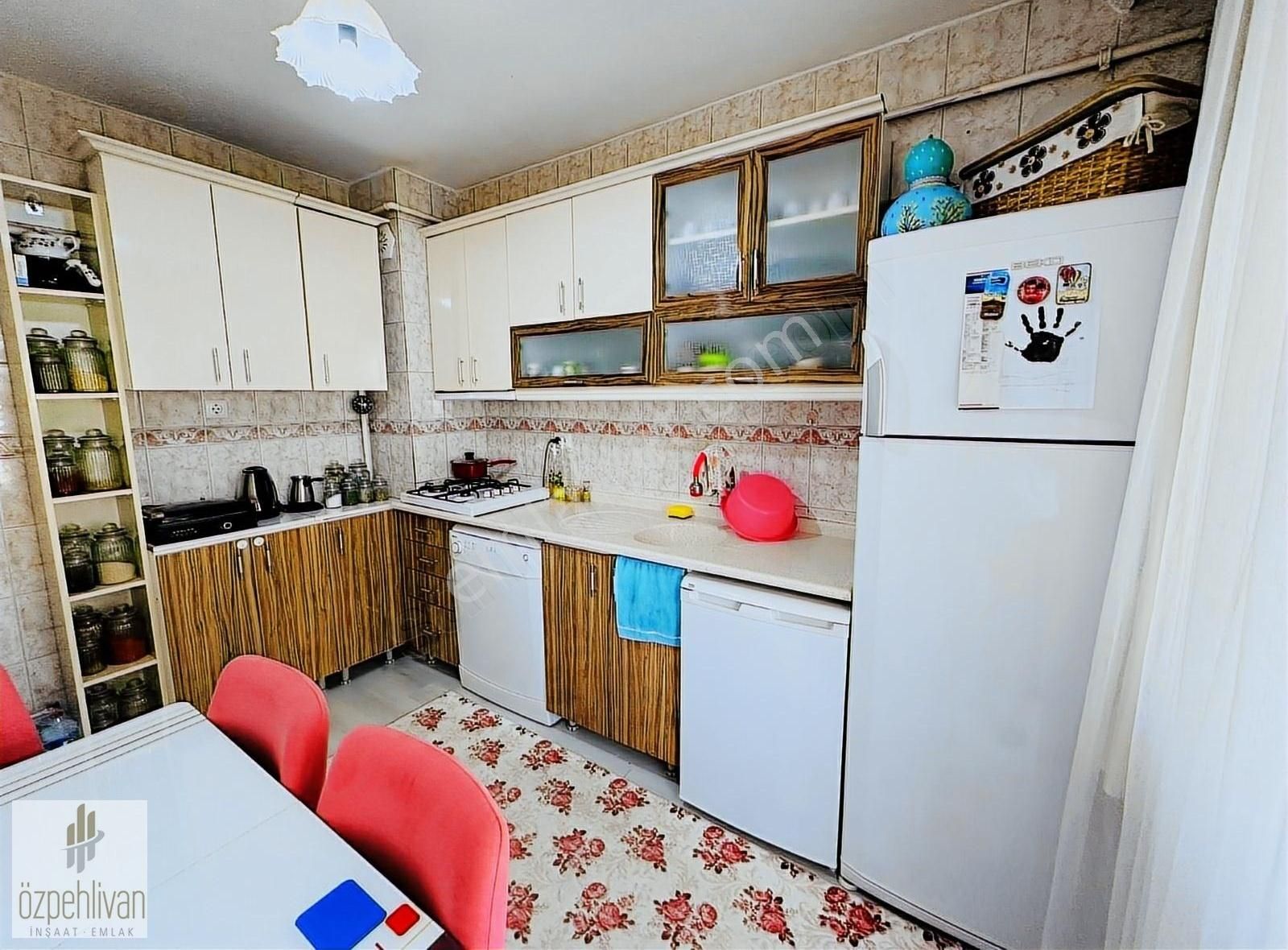 Sincan Andiçen Satılık Daire ÖZPEHLİVANDAN KREDİ LİMİTSİZ KATTA ÇİFT BALKON 3+1 SATILIK DAİRE