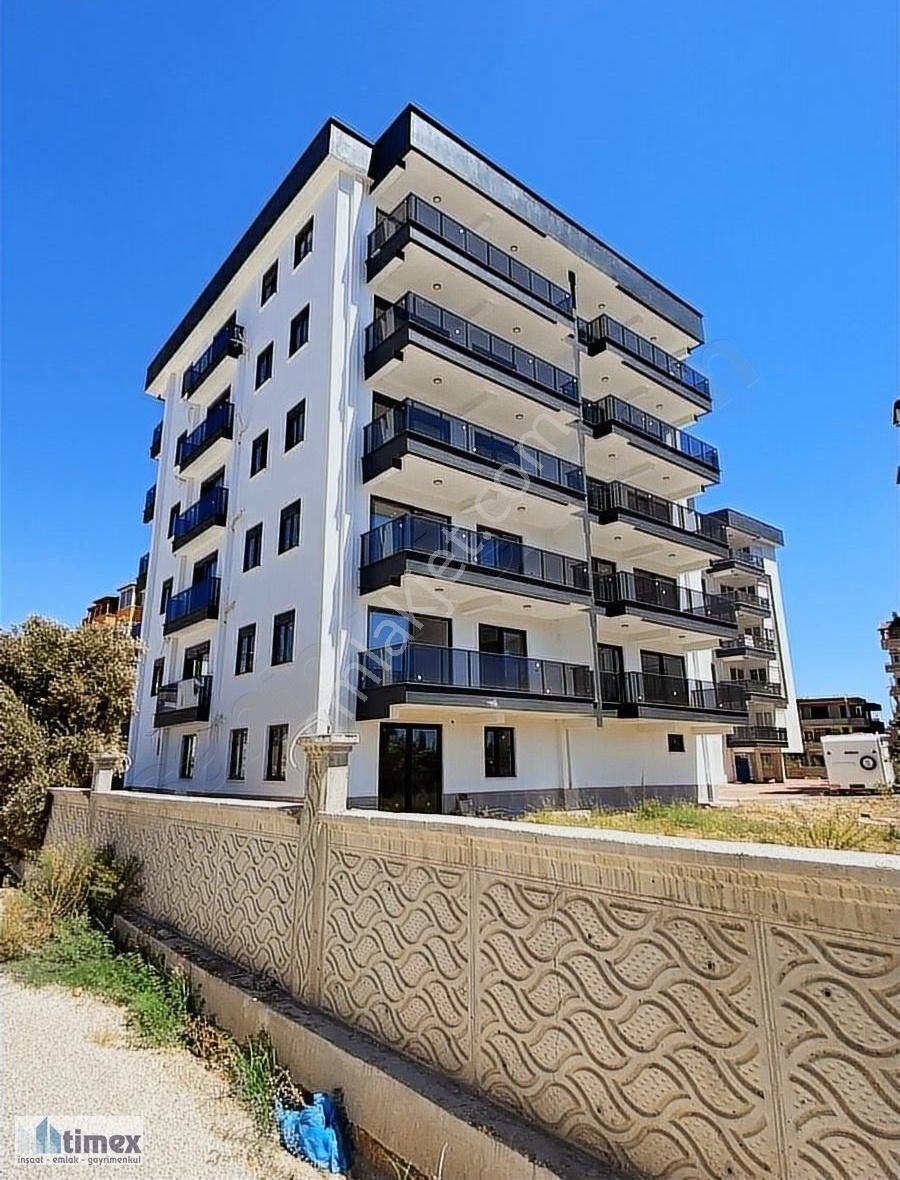 Finike Kum Satılık Daire FİNİKE'DE DENİZ MANZARALI SATILIK DAİRE