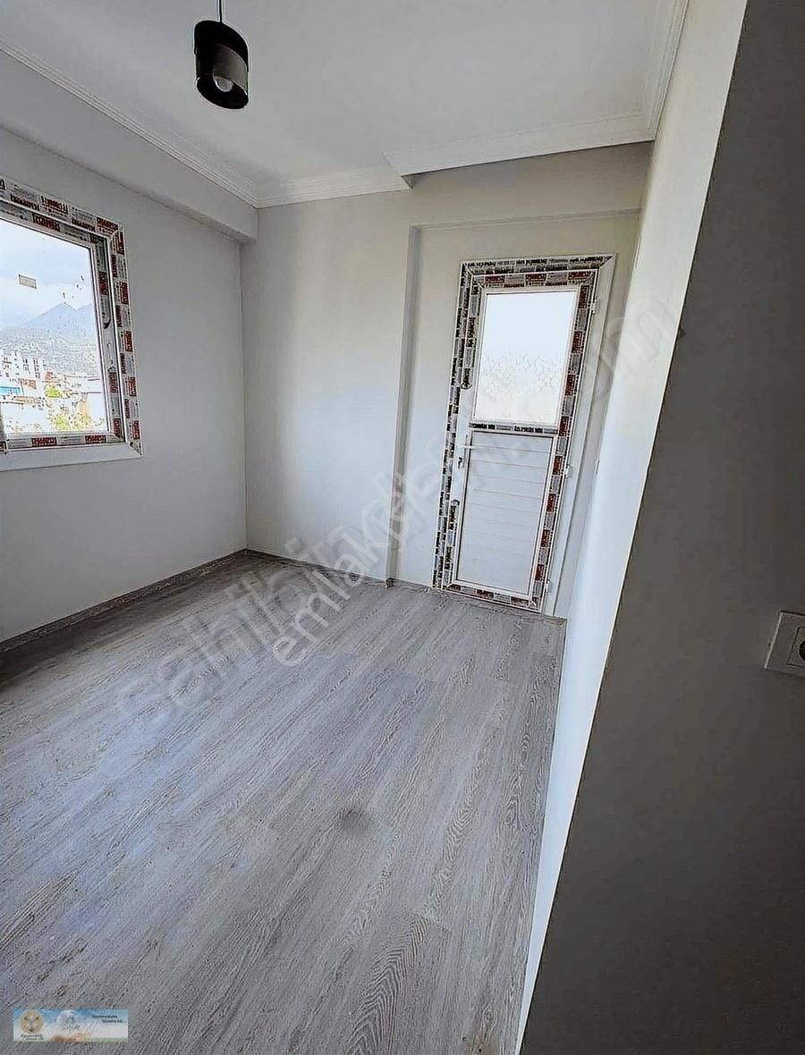 Osmaniye Merkez Cumhuriyet Satılık Daire Esen Emlak'tan 145 Metre² Sıfır Daire