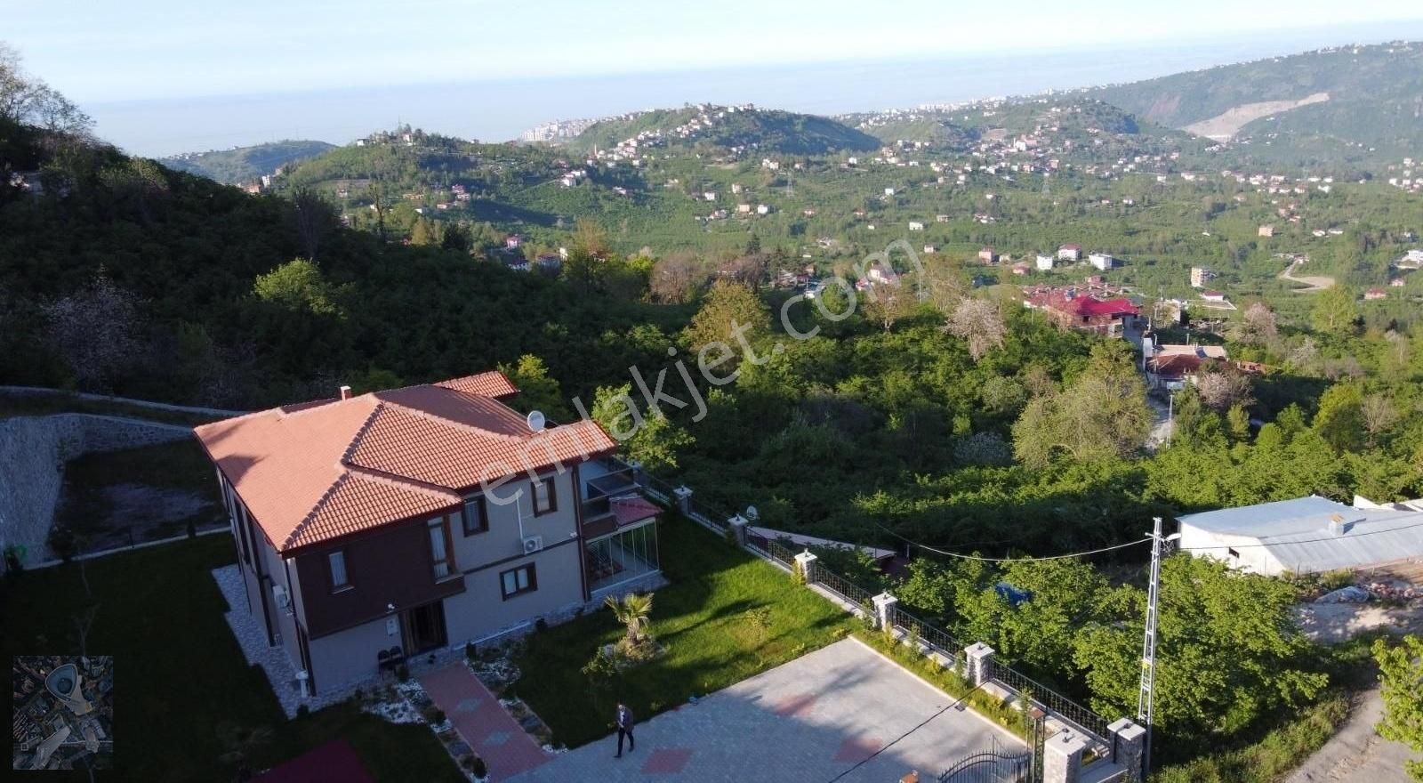 Ortahisar Subaşı Satılık Villa Subaşı satılık eşyalı eşsiz manzara satılık tripleks villa