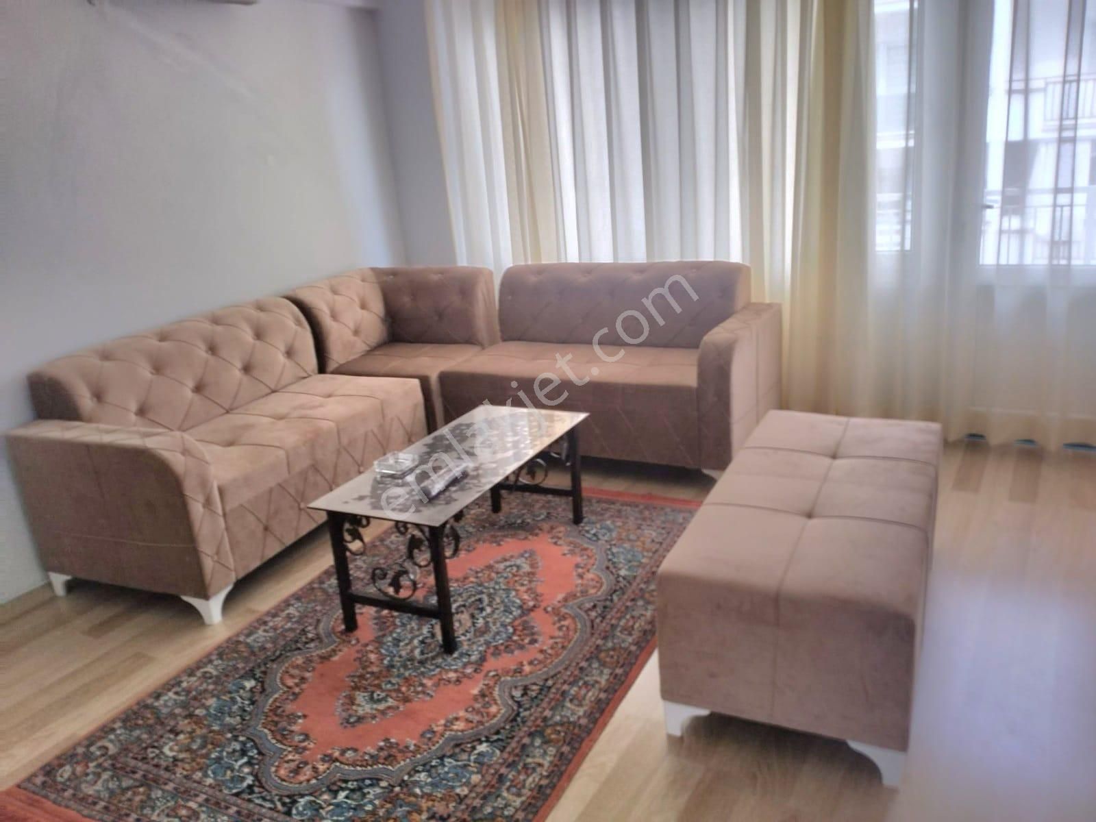 Kuşadası Türkmen Satılık Daire  Kuşadası Merkezde Cad.üstü Eşyalı, Deniz Manzaralı 2+1 Satılık Daire