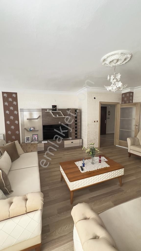 Seyhan Yenibaraj Kiralık Daire Yenibaraj Bulvar Üzeri Doğalgazlı Full Eşyalı 4+1 Kiralık Lüks Daire