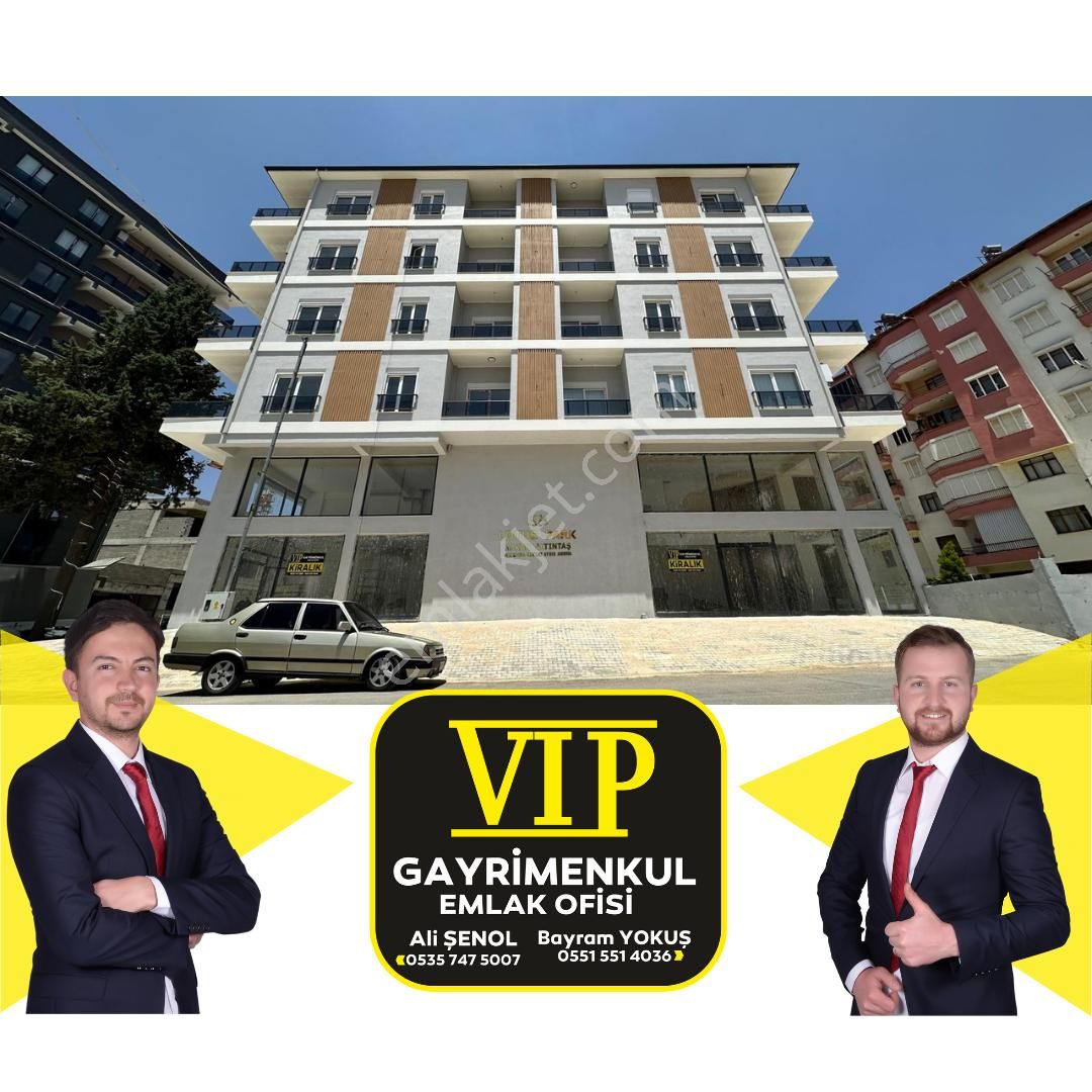 Antalya Elmalı Kiralık İşhanı Katı VİP GAYRİMENKUL'den ŞEHRİN MERKEZİNDE 2 ADET KİRALIK DÜKKAN