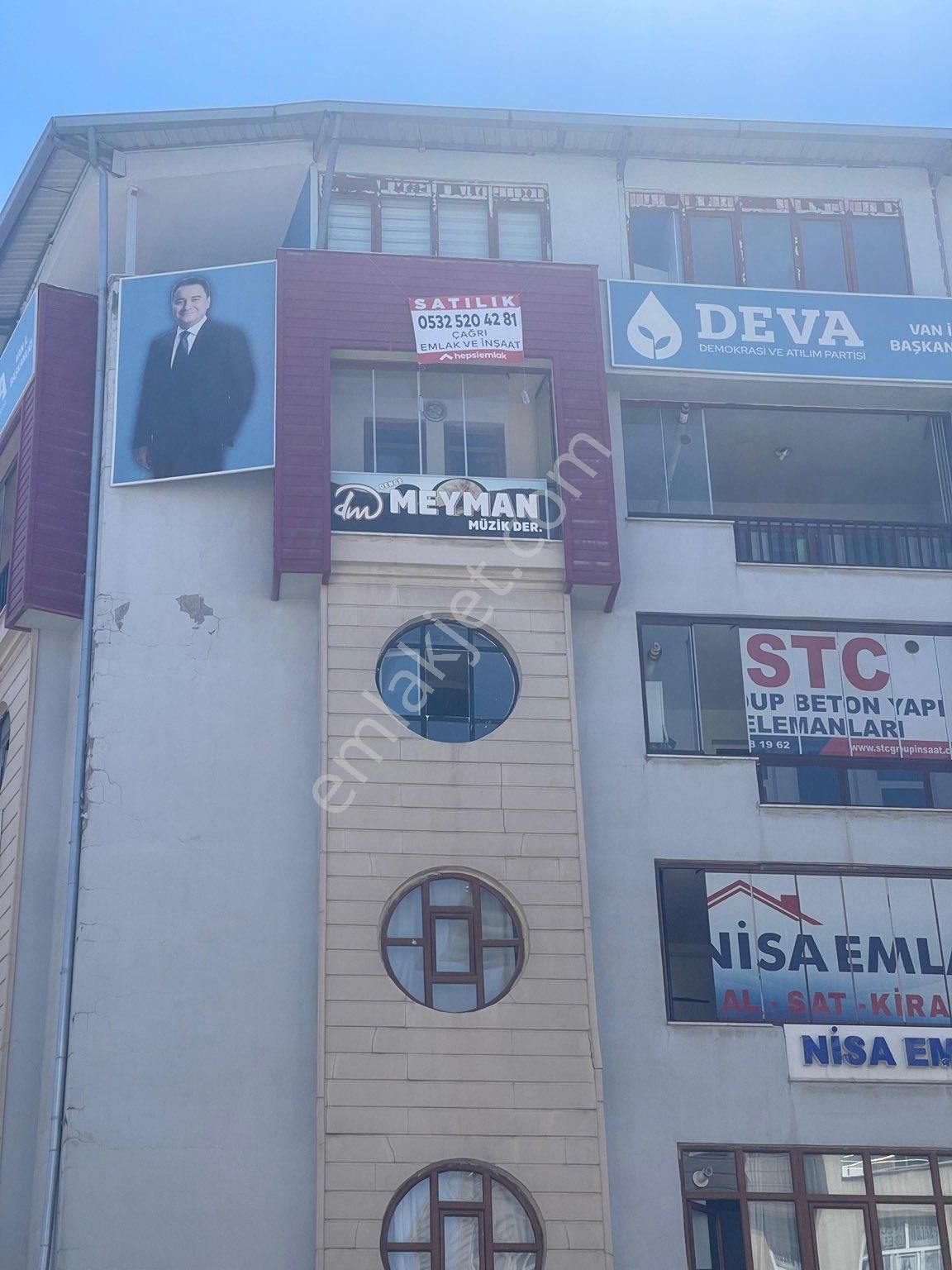 İpekyolu Şerefiye Satılık Daire Kazım karabekir caddesi satılık 4 + 1 ofis