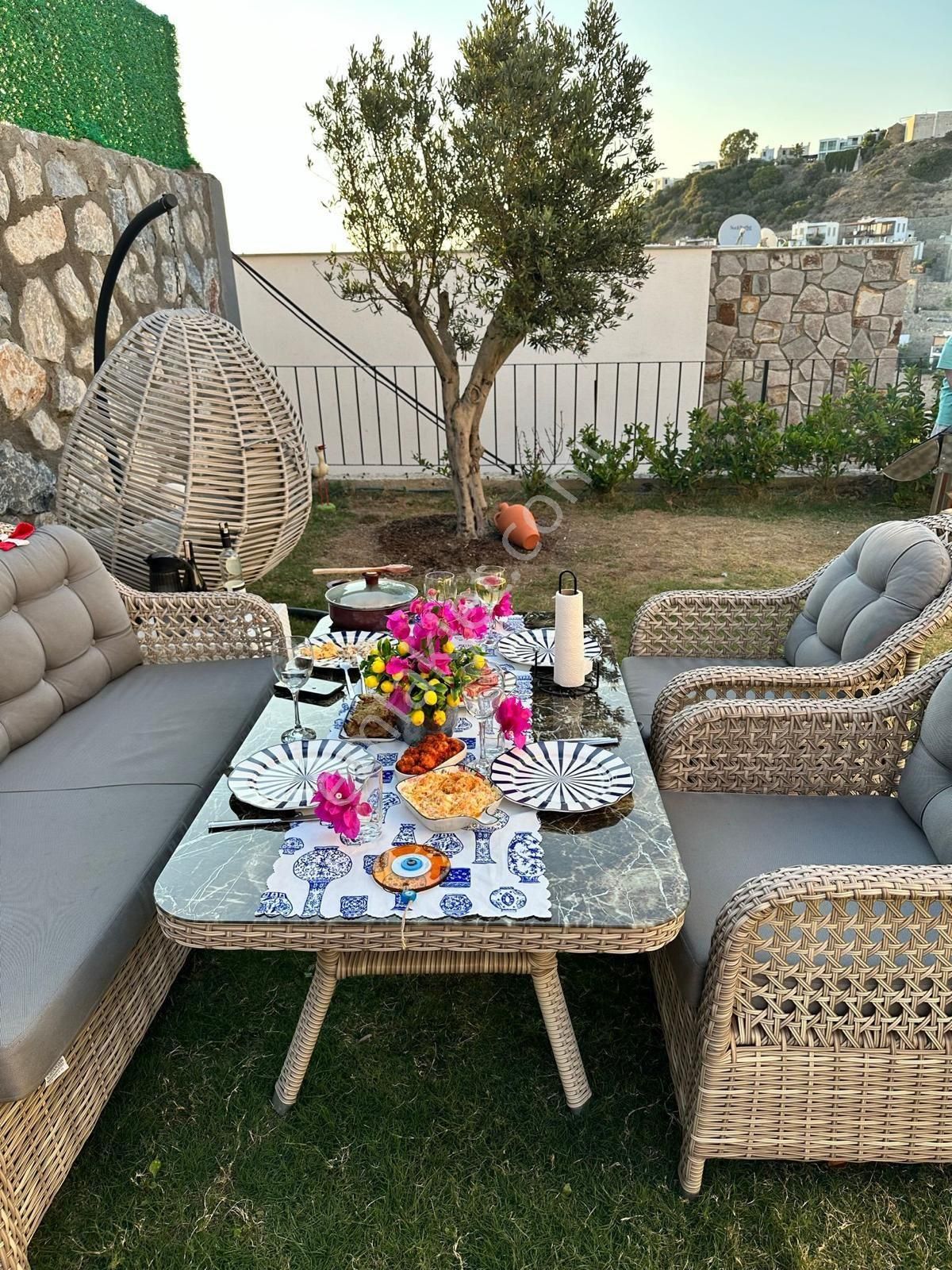 Bodrum Gümüşlük Satılık Daire Bodrum Gümüşlükte Denize Yakın 3+1 Geniş Bahçe Alanlı Villa