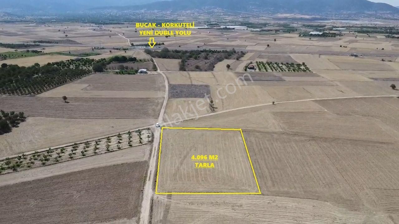 Korkuteli Bozova Satılık Tarla  ANTALYA KORKUTELİ BOZOVA MAH. 4.000 M2 TARLA RESMİ YOLU VAR