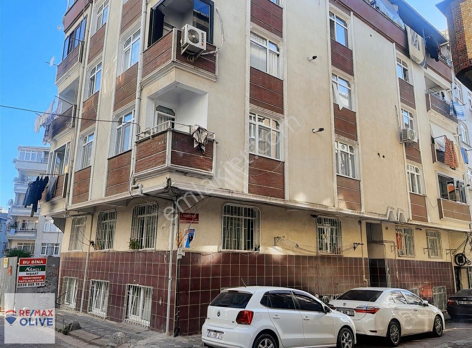 Zeytinburnu Çırpıcı Satılık Daire ZEYTİNBURNU METROYA YAKIN 2+1 100 M2 GENİŞ SATILIK DAİRE