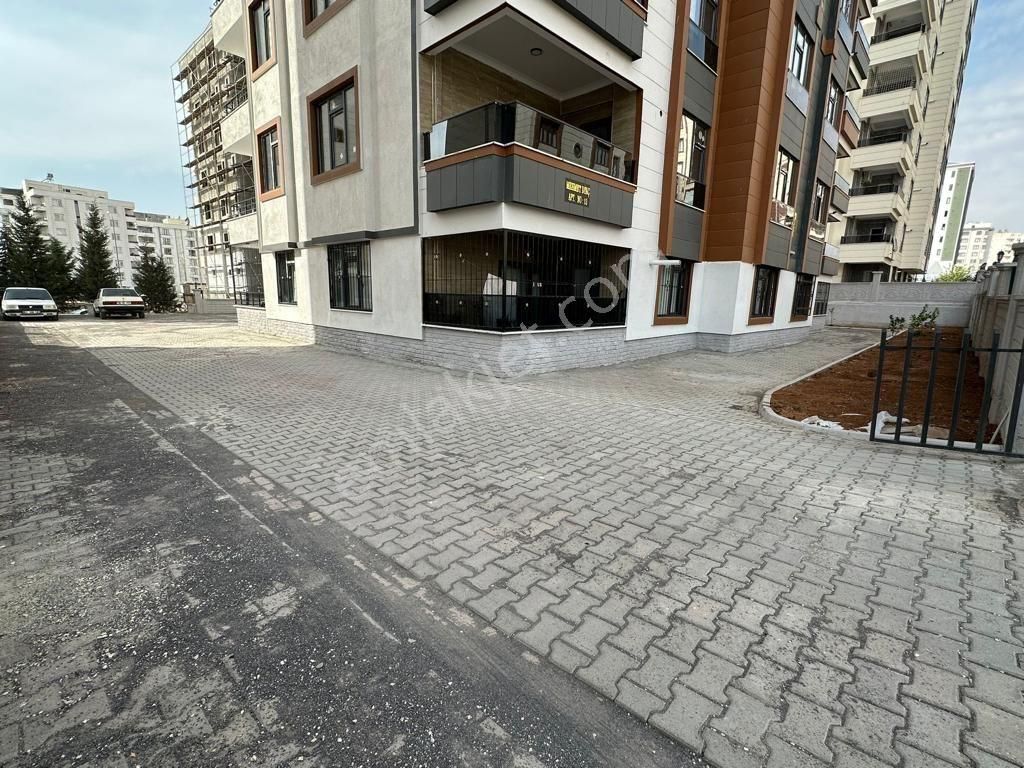 Karaköprü Atakent Satılık Daire YAVUZ EMLAK TAN SATILIK DAİRE ARAKAT KARAKÖPRÜ MESİRE ALANI YANI 