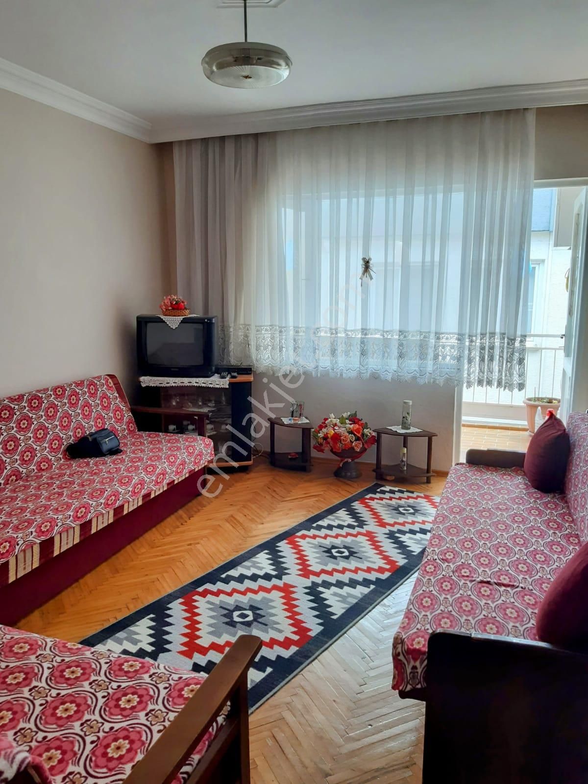 Mudanya Güzelyalı Yalı Satılık Daire  GÜZELYALI YALI MAHALLESİNDE SAHİLE YAKIN SATILIK DAİRE