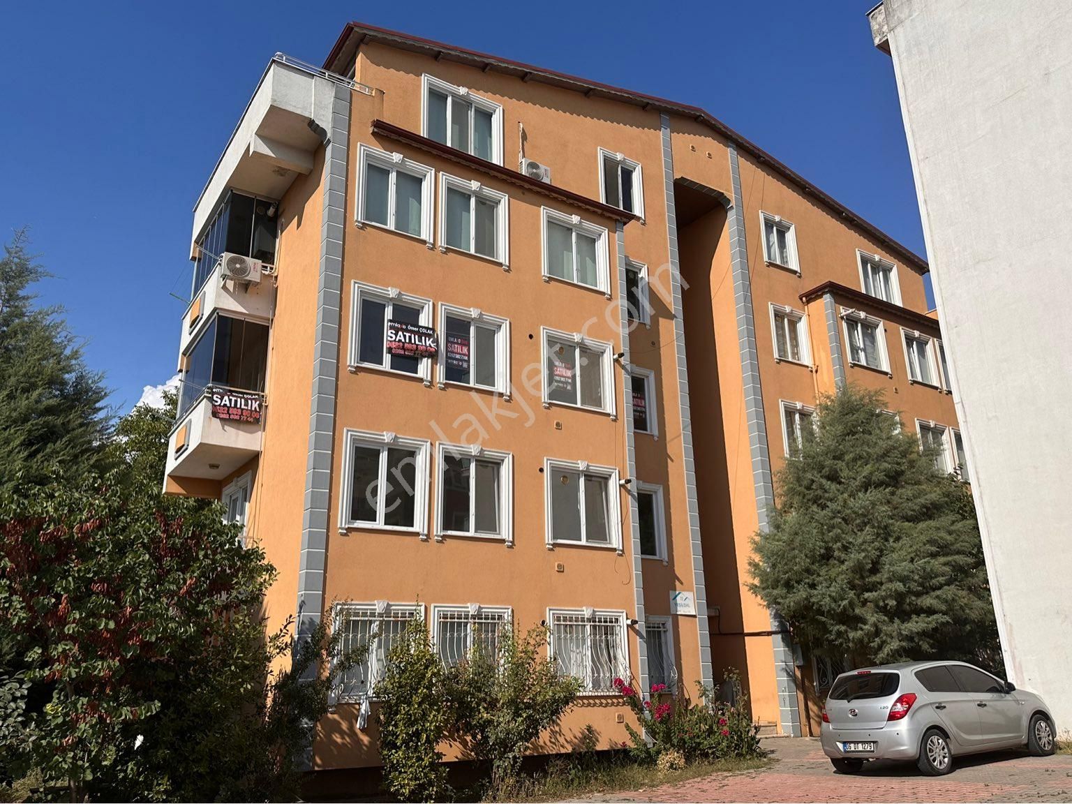 İzmit Şirintepe Satılık Daire  İzmit Kuruçeşme Plajyolu Mevki Şirintepe'de 2+1 Arakat Daire