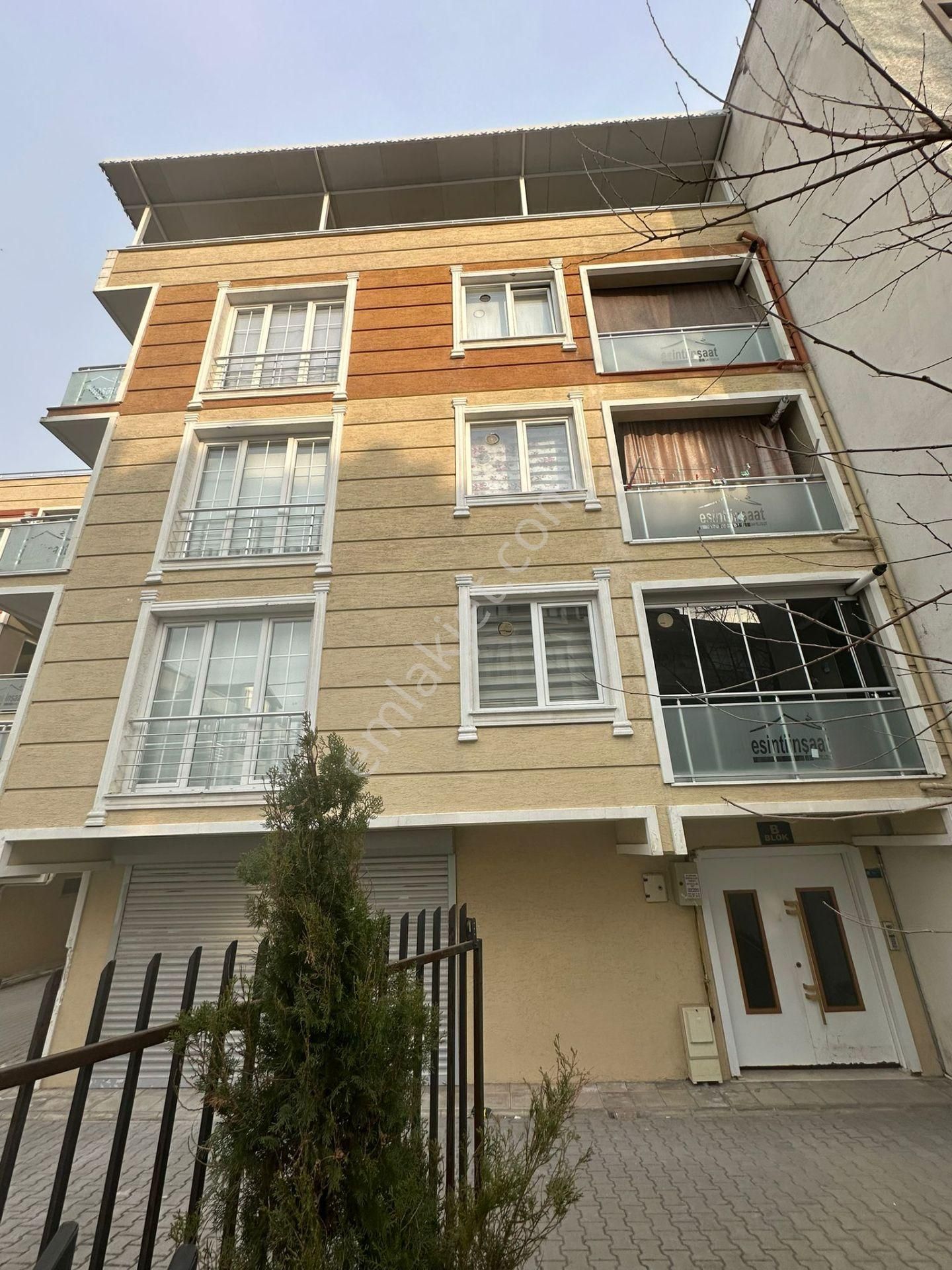 Gürsu Kurtuluş Satılık Daire  GENİŞ DAİRE EBEVEYN BANYOLU