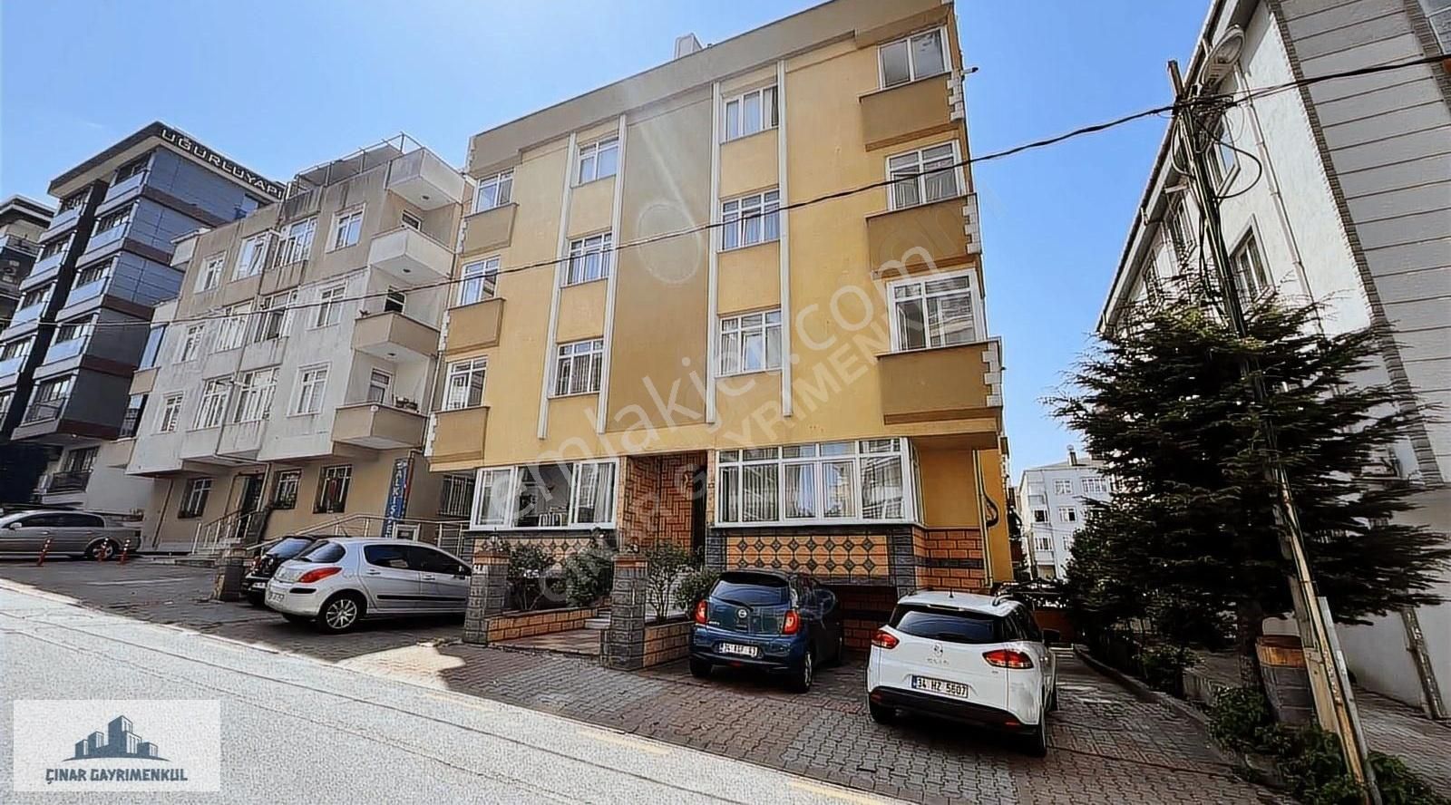 Ümraniye Şerifali Kiralık Daire ŞERİFALİ MERKEZİ KONUMDA 