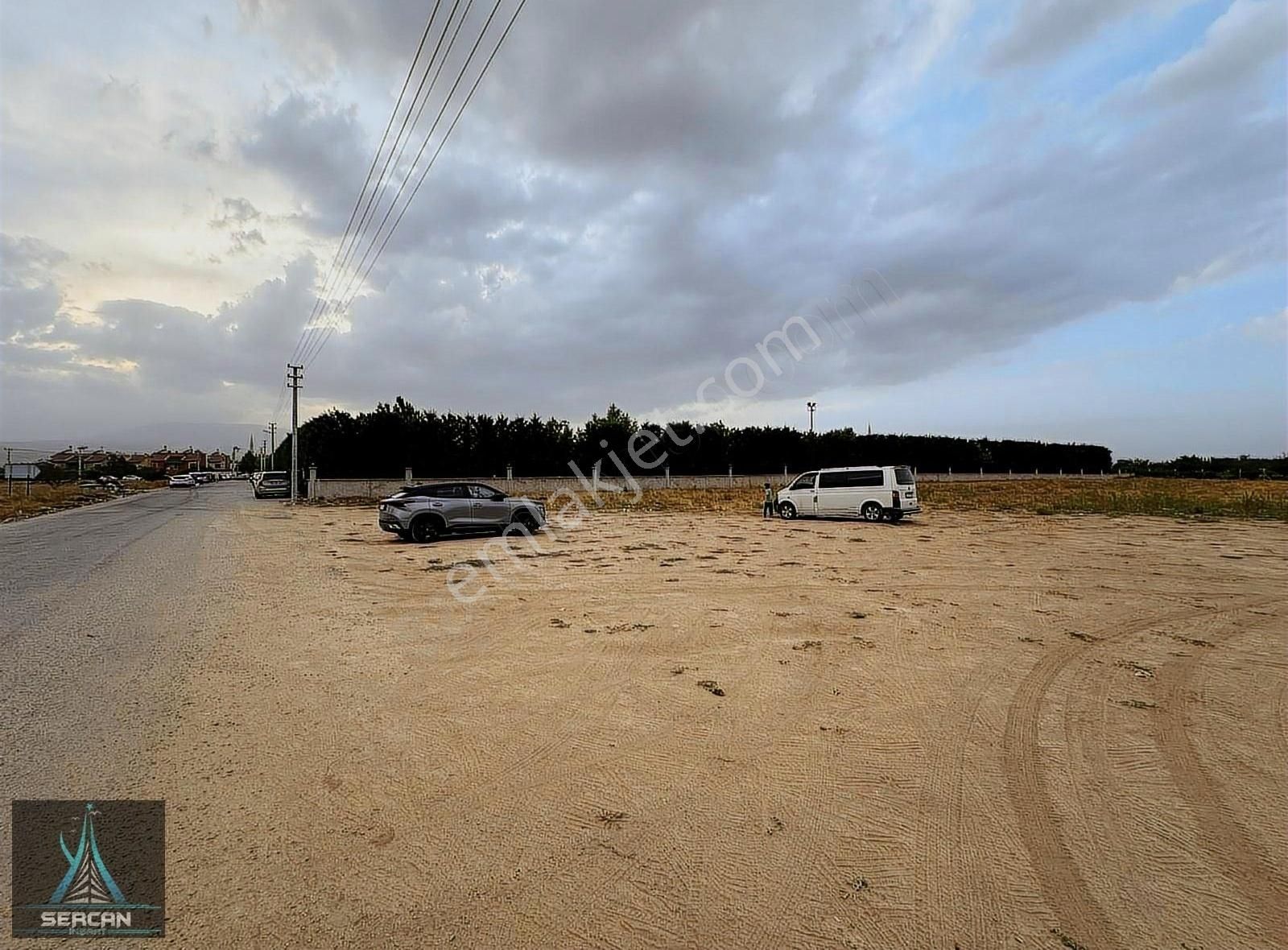 Meram Karahüyük Satılık Tarla MERAM KARAHÜYÜK MAHALLESİ HATIP CADDESİNE 1 PARSEL 5000 M2 TARLA