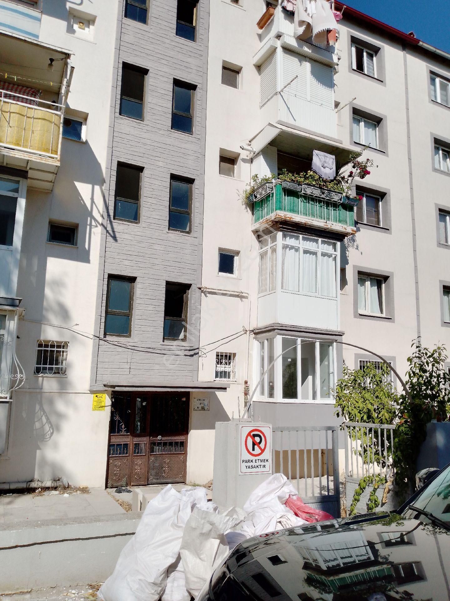 Gaziemir Sevgi Satılık Daire ACİL SATILIK İÇİ YAPILI DAİRE 