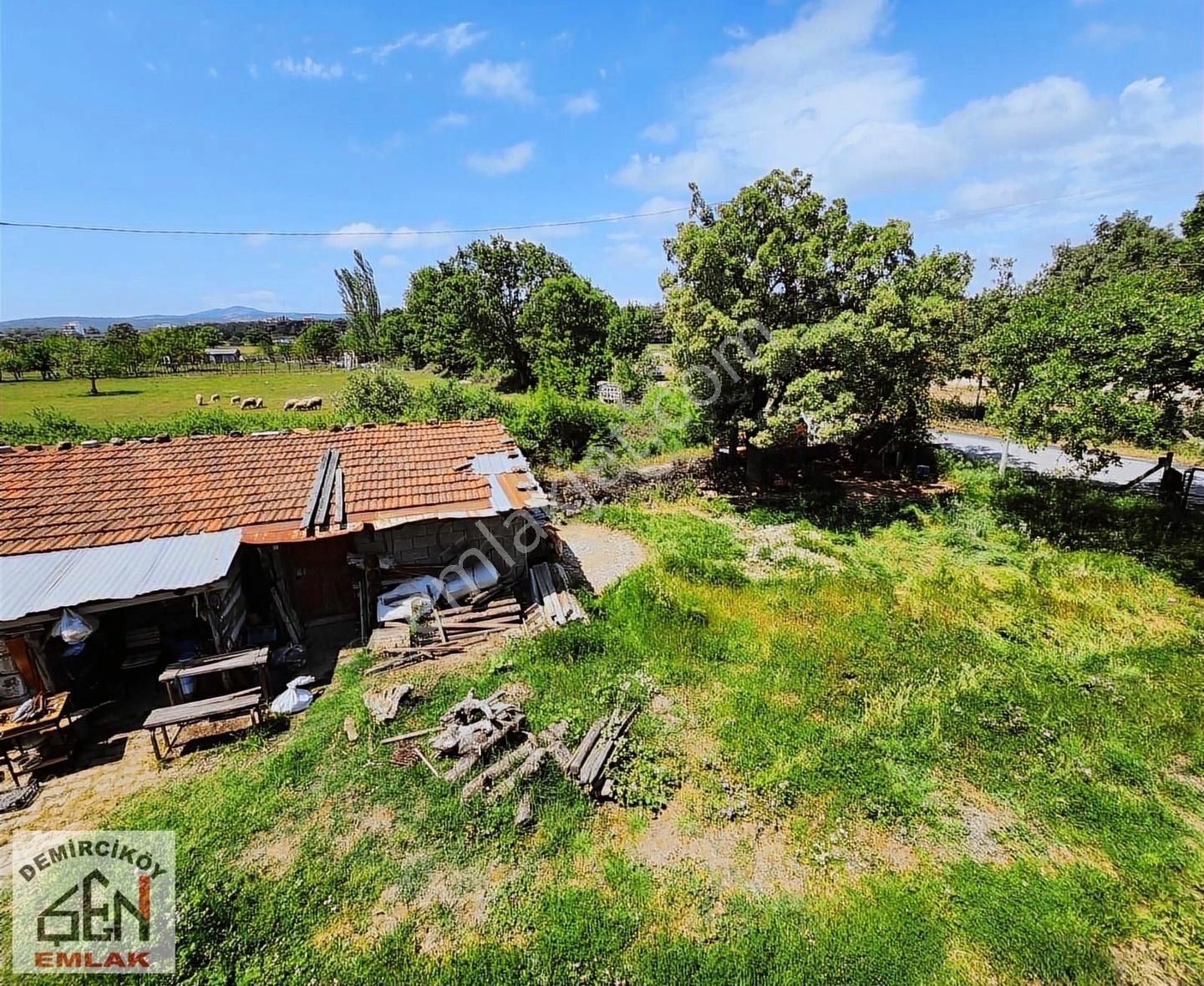 Ayvacık Ümmühan Mahallesinde 3525 M2 Bahçeli Çiftlik Evi - Görsel 16