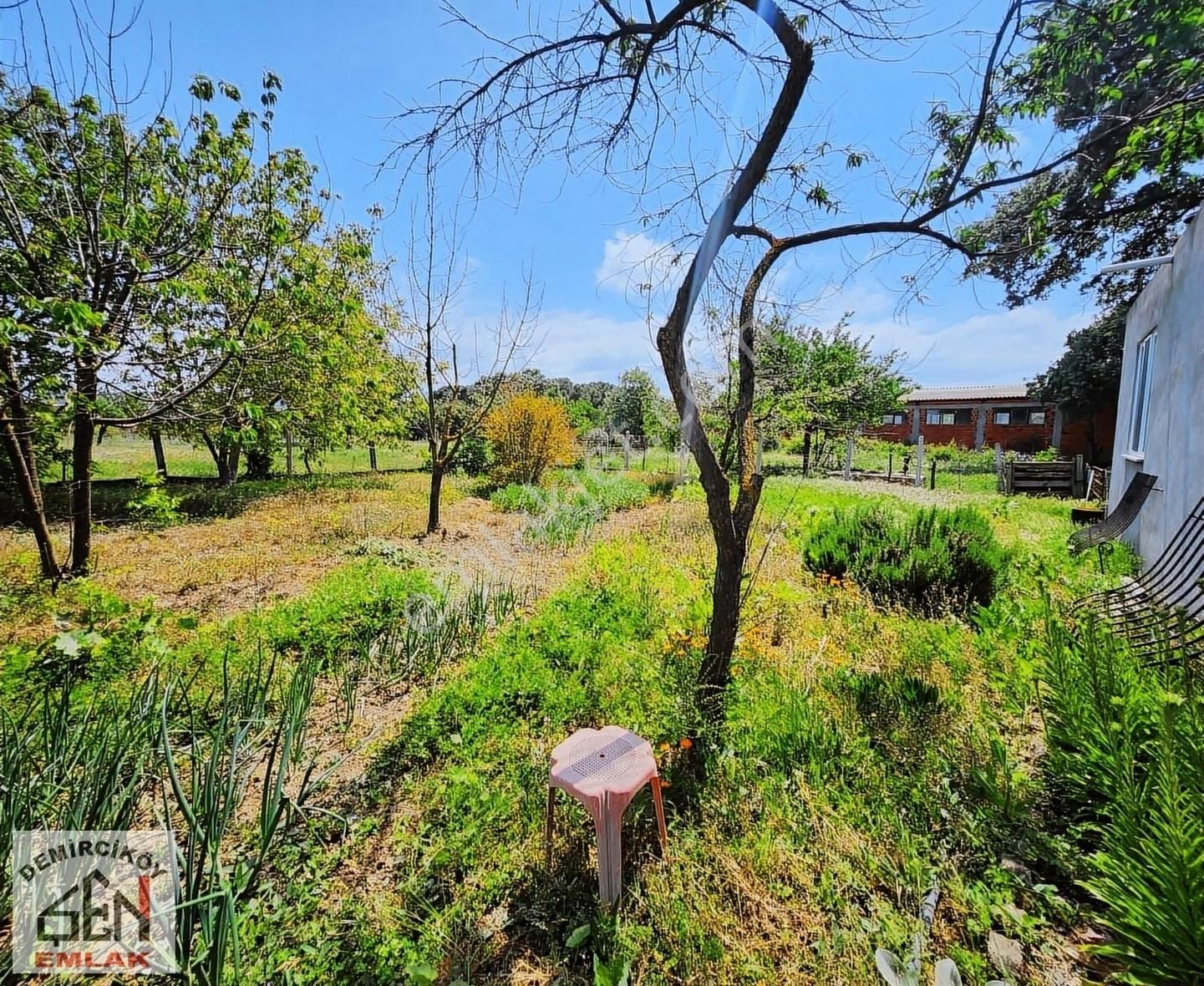 Ayvacık Ümmühan Mahallesinde 3525 M2 Bahçeli Çiftlik Evi - Görsel 23