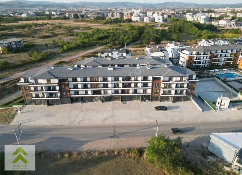 Kartepe Fatih Sultan Mehmet Kiralık Dükkan & Mağaza BAĞDAT CADDESİ ÜZERİNDE YOLA CEPHE KİRALIK 100 m² DÜKKAN