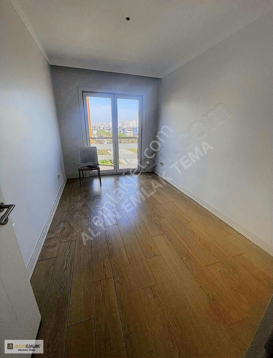 Küçükçekmece Atakent Satılık Daire TEMA İSTANBUL 130m2 2+1 BOŞ PEYZAJ SATILIK DAİRE